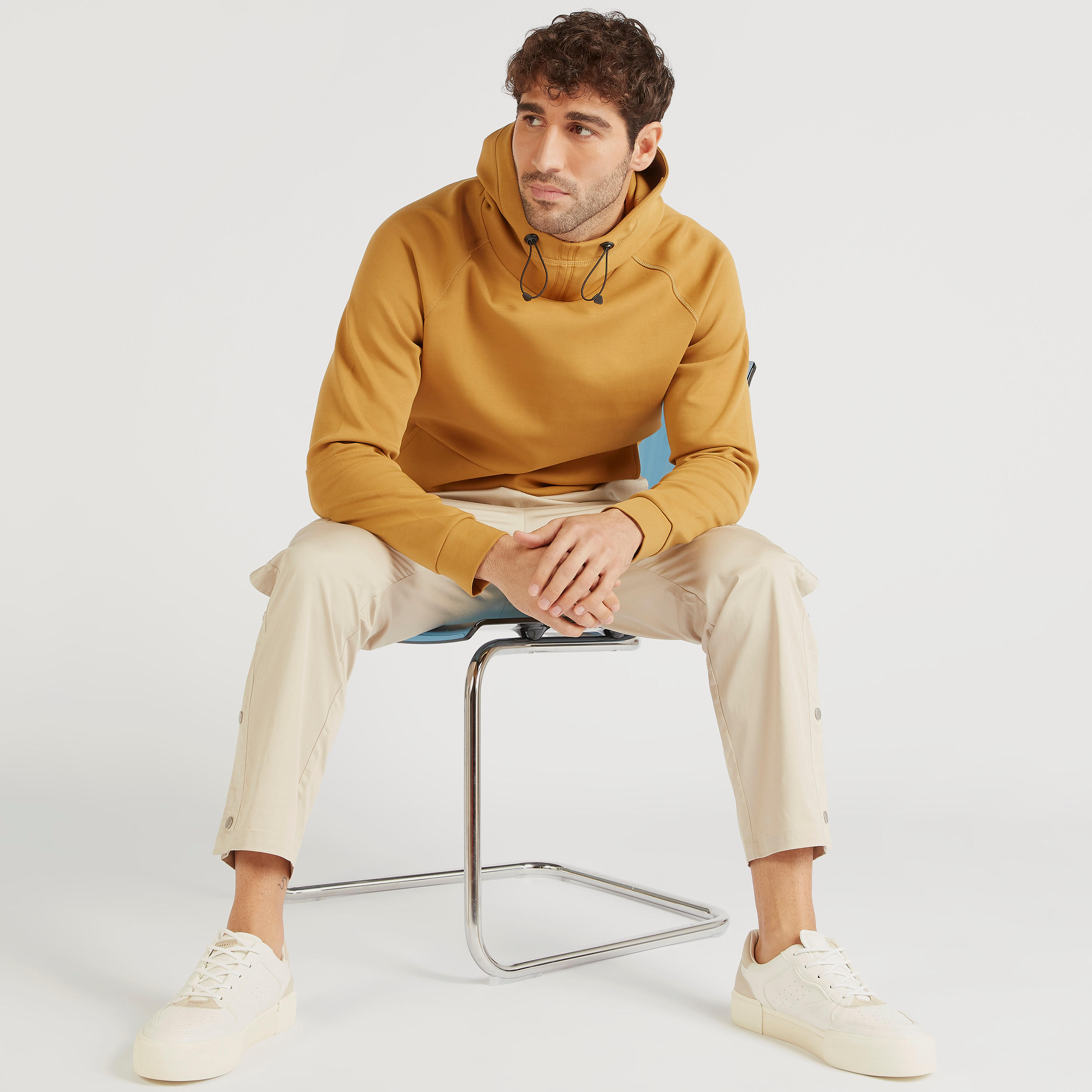 سويت شيرت سادة بياقة عالية وأكمام طويلة-men-winterwear-hoodiesandsweatshirts-image-5