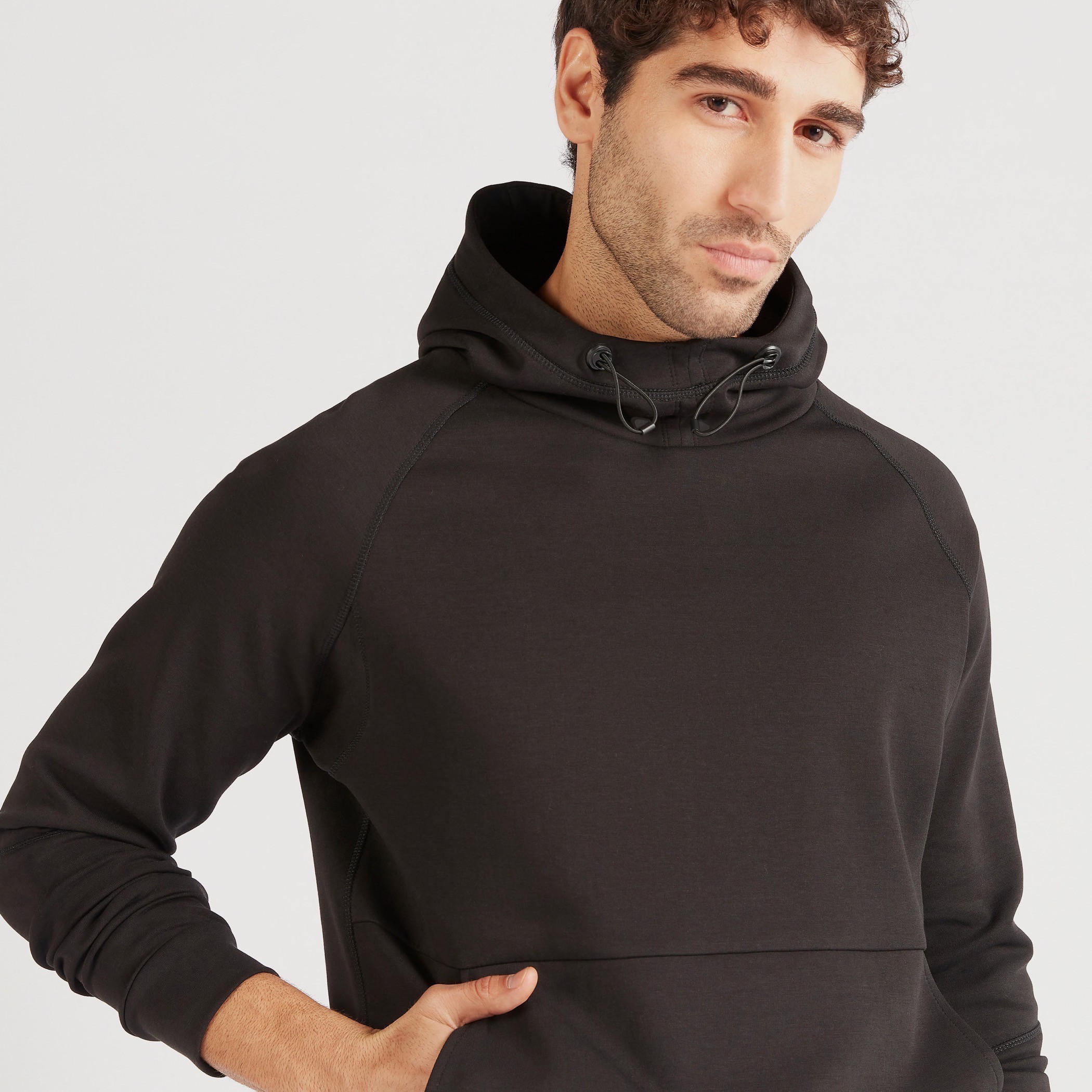 سويت شيرت بقبّعة وأكمام طويلة وطبعات من آيكونيك-men-winterwear-hoodiesandsweatshirts-image-3