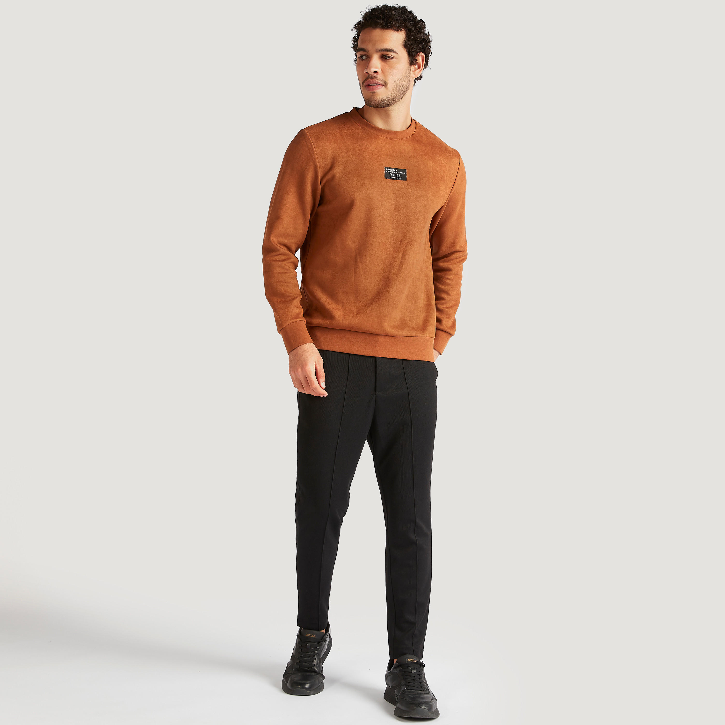 سويت شيرت بتفاصيل مزخرفة وأكمام طويلة وياقة ضيّقة من آيكونيك-men-winterwear-hoodiesandsweatshirts-image-2