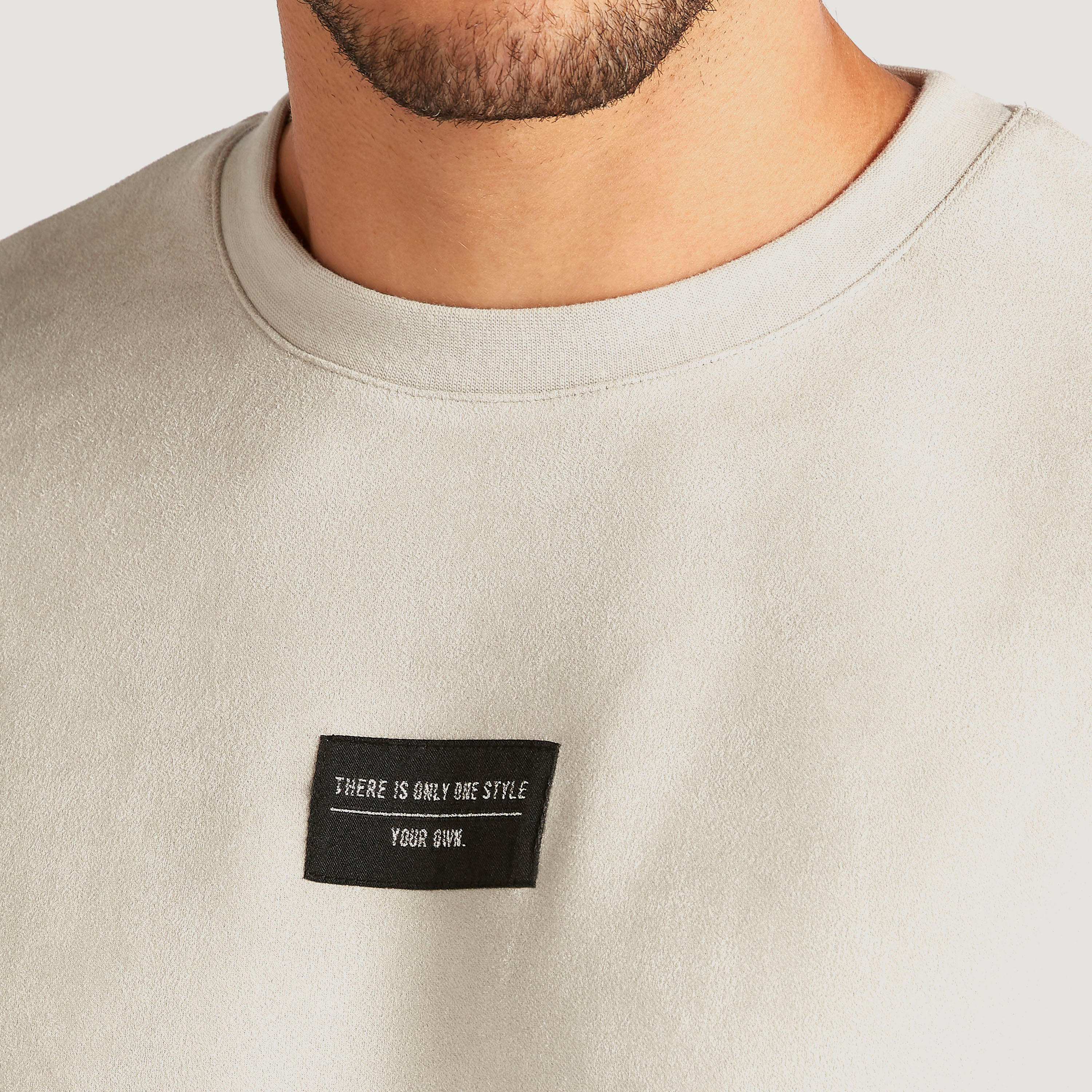 Iconic Crew Neck Sweatshirt with Long Sleeves-men-winterwear-hoodiesandsweatshirts-image-6