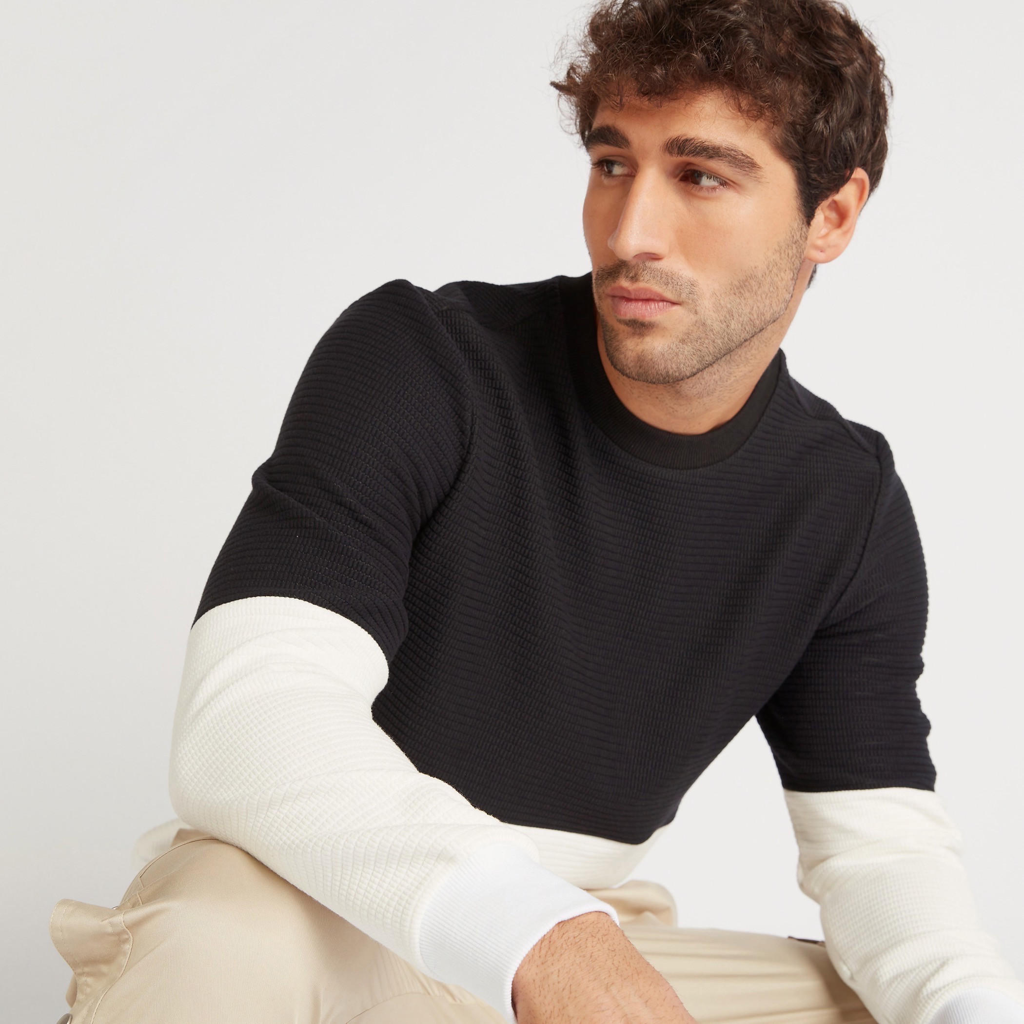 سويت شيرت مضلّع بياقة ضيّقة من آيكونيك-men-winterwear-hoodiesandsweatshirts-image-8