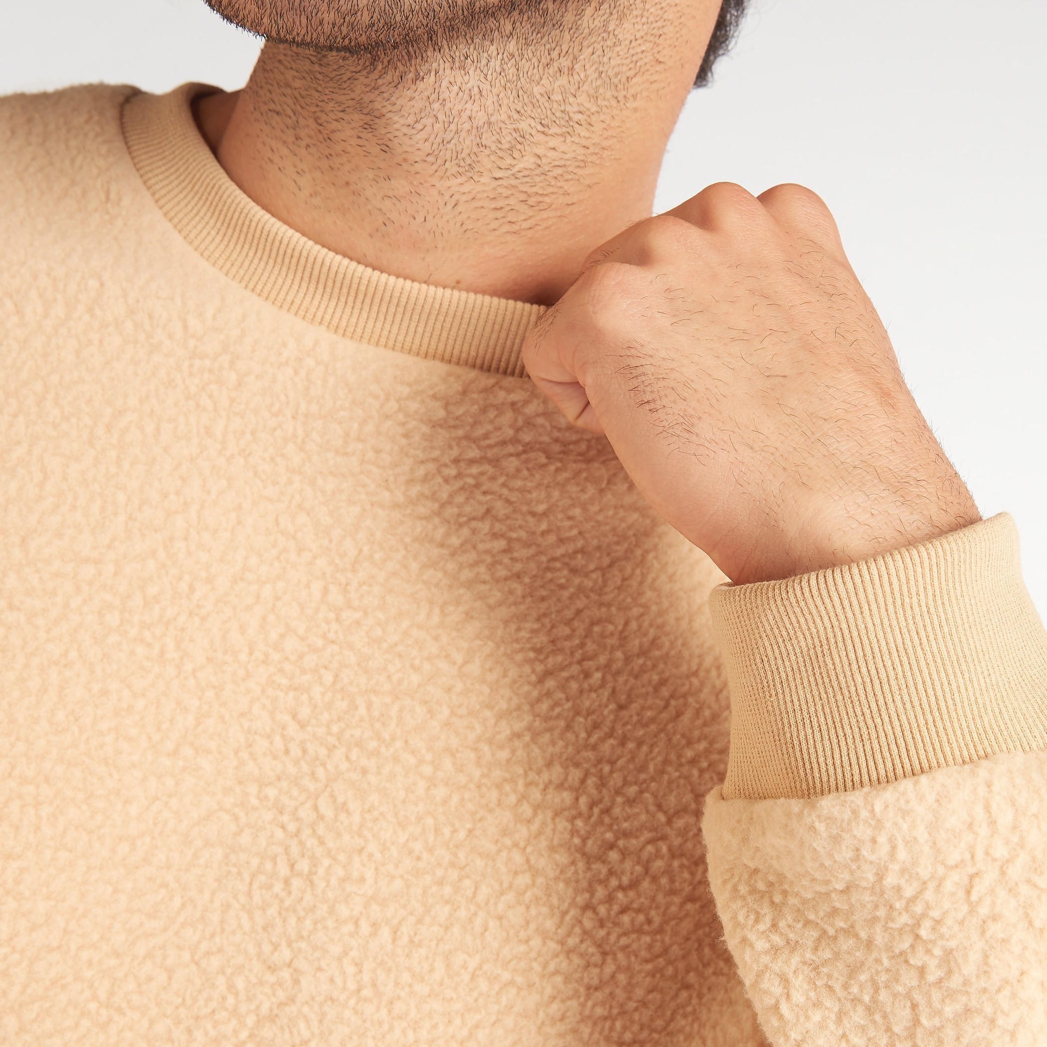 سويت شيرت بارز الملمس بياقة ضيّقة وأكمام طويلة-men-winterwear-hoodiesandsweatshirts-image-6