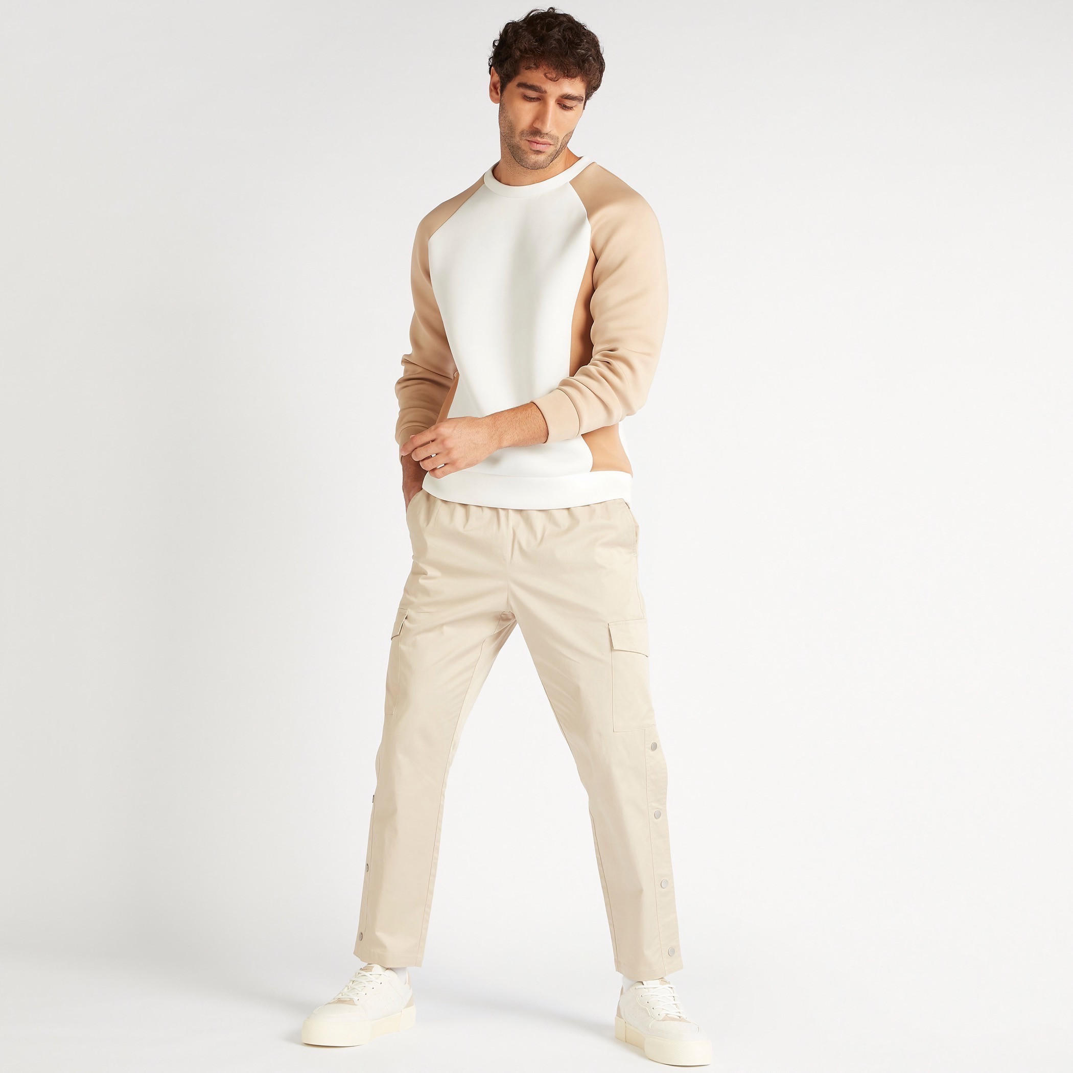 Colourblocked Crew Neck Sweatshirt with Long Sleeves-men-winterwear-hoodiesandsweatshirts-image-3