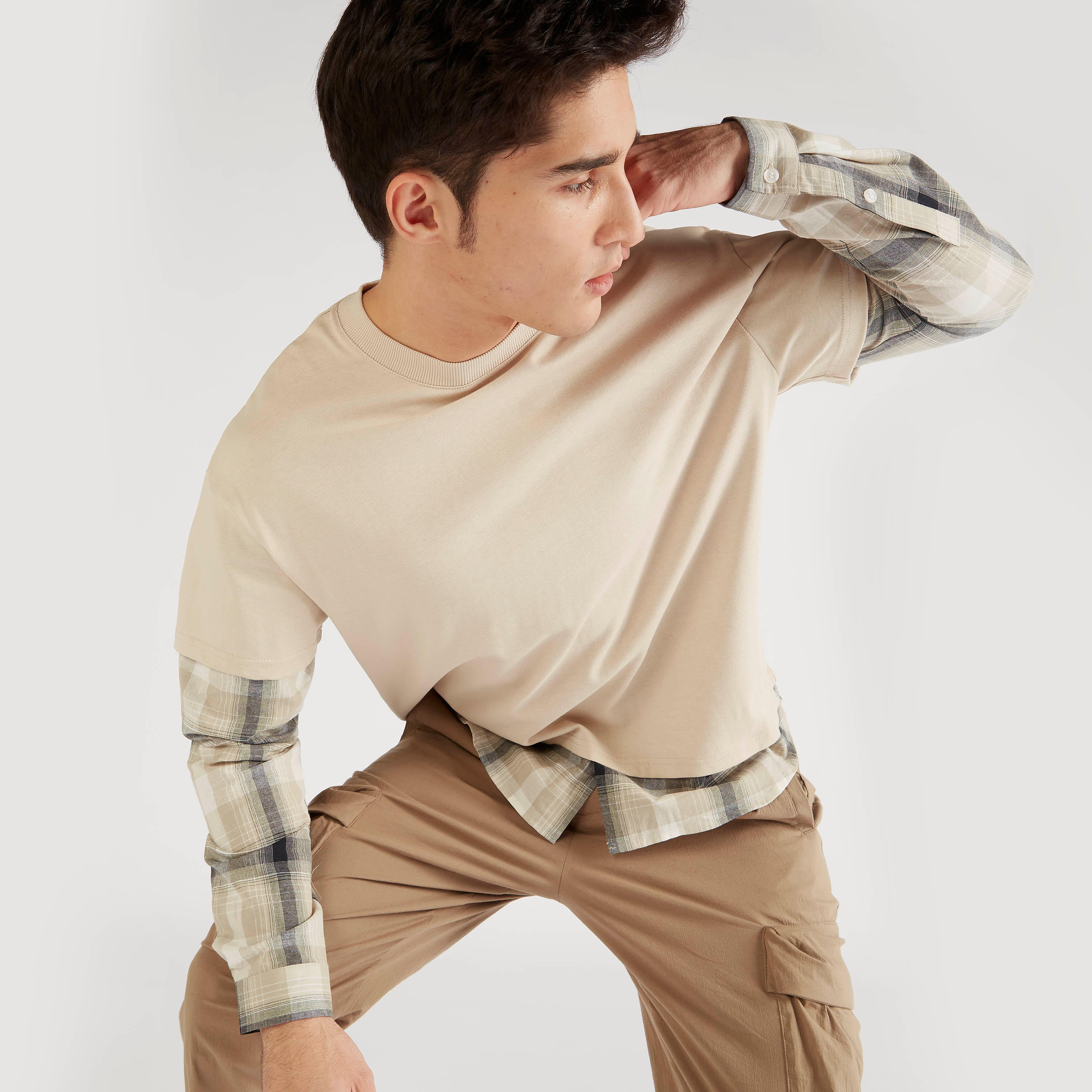 سويت شيرت متعدد الطبقات كاروهات بياقة ضيّقة من آيكونيك-men-winterwear-hoodiesandsweatshirts-image-2