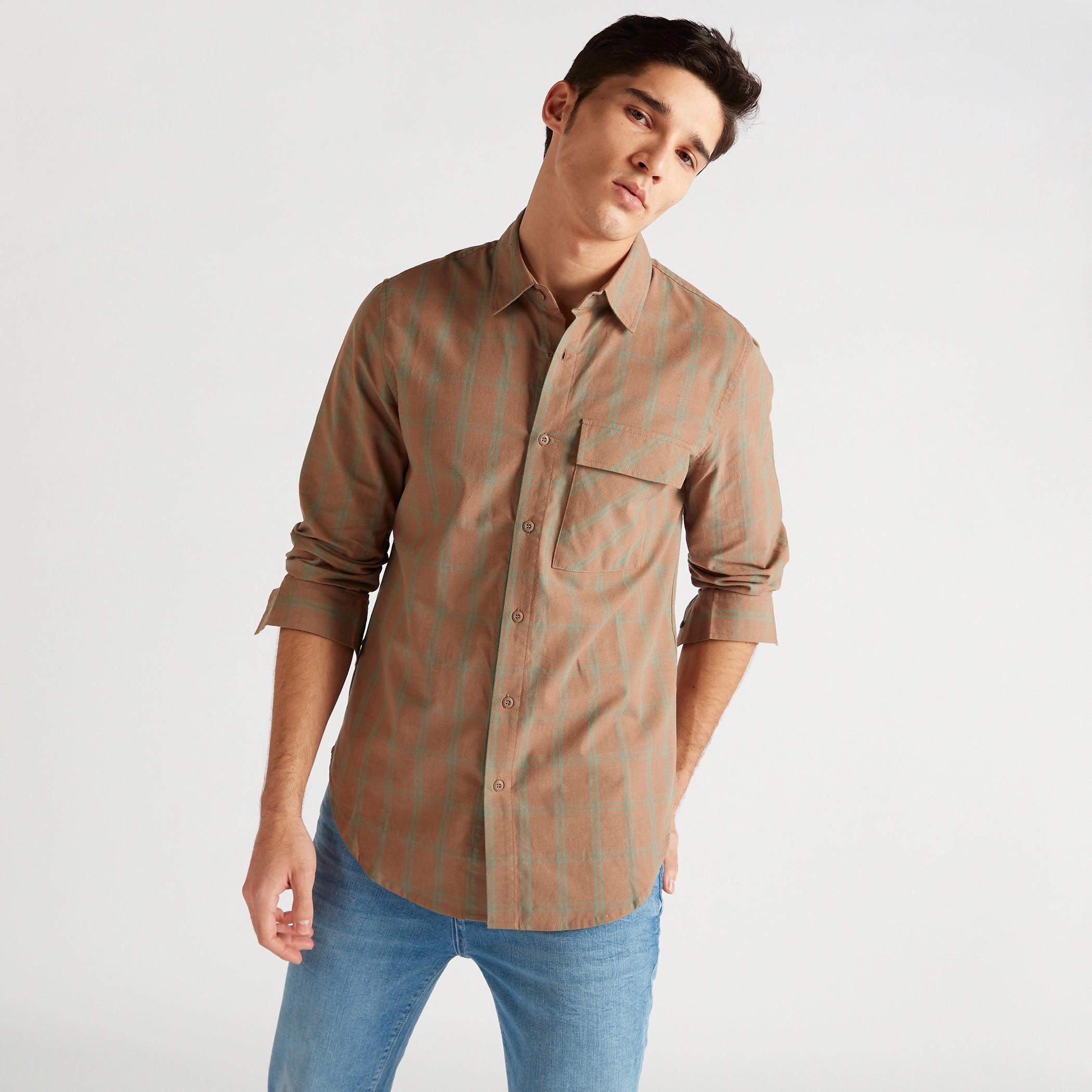 قميص كاروهات بجيب وأكمام طويلة من آيكونيك-men-clothing-shirts-image-2