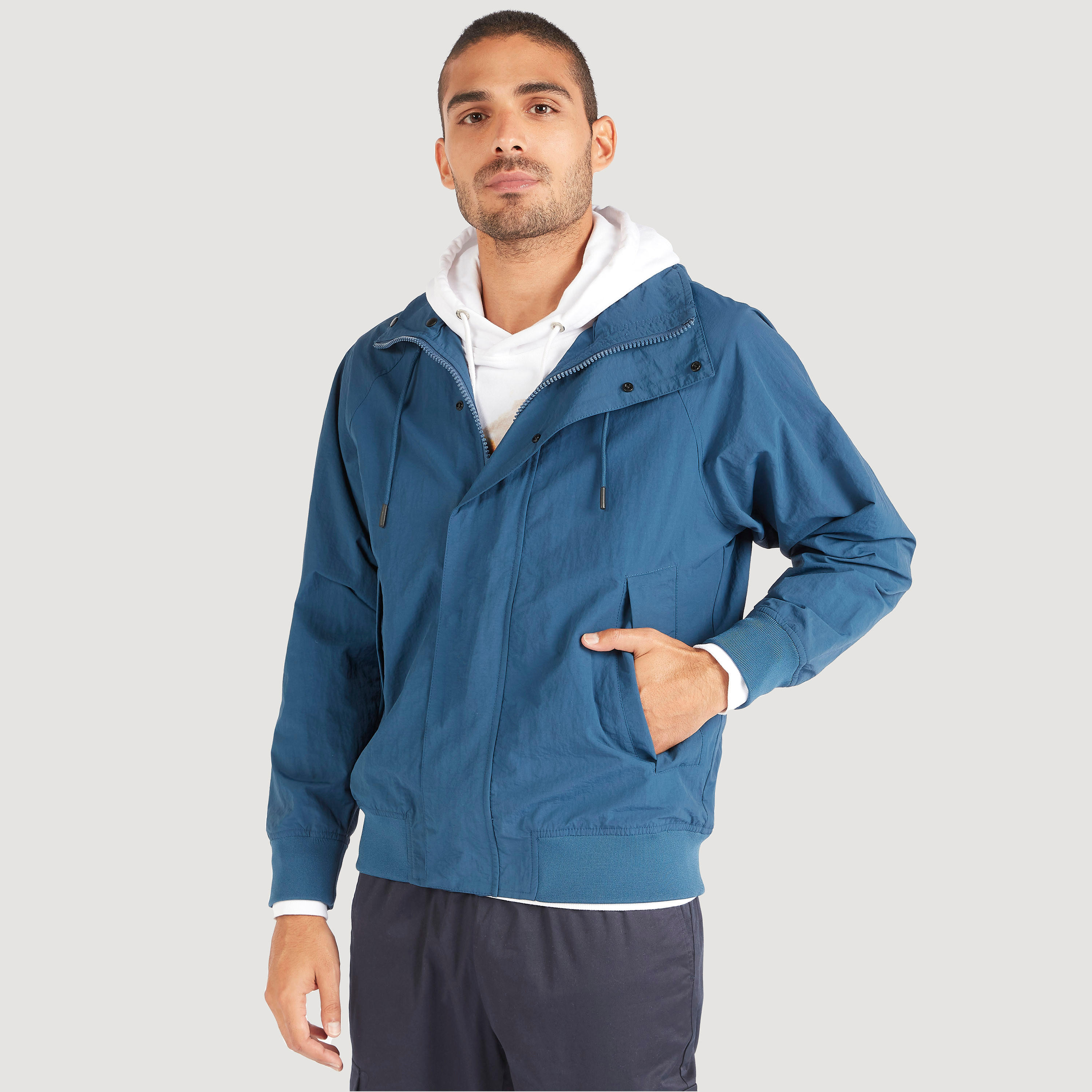 Iconic Solid Hooded Jacket with Long Sleeves and Zip Closure-men-clothing-jacketsandblazers-jackets-image-2
