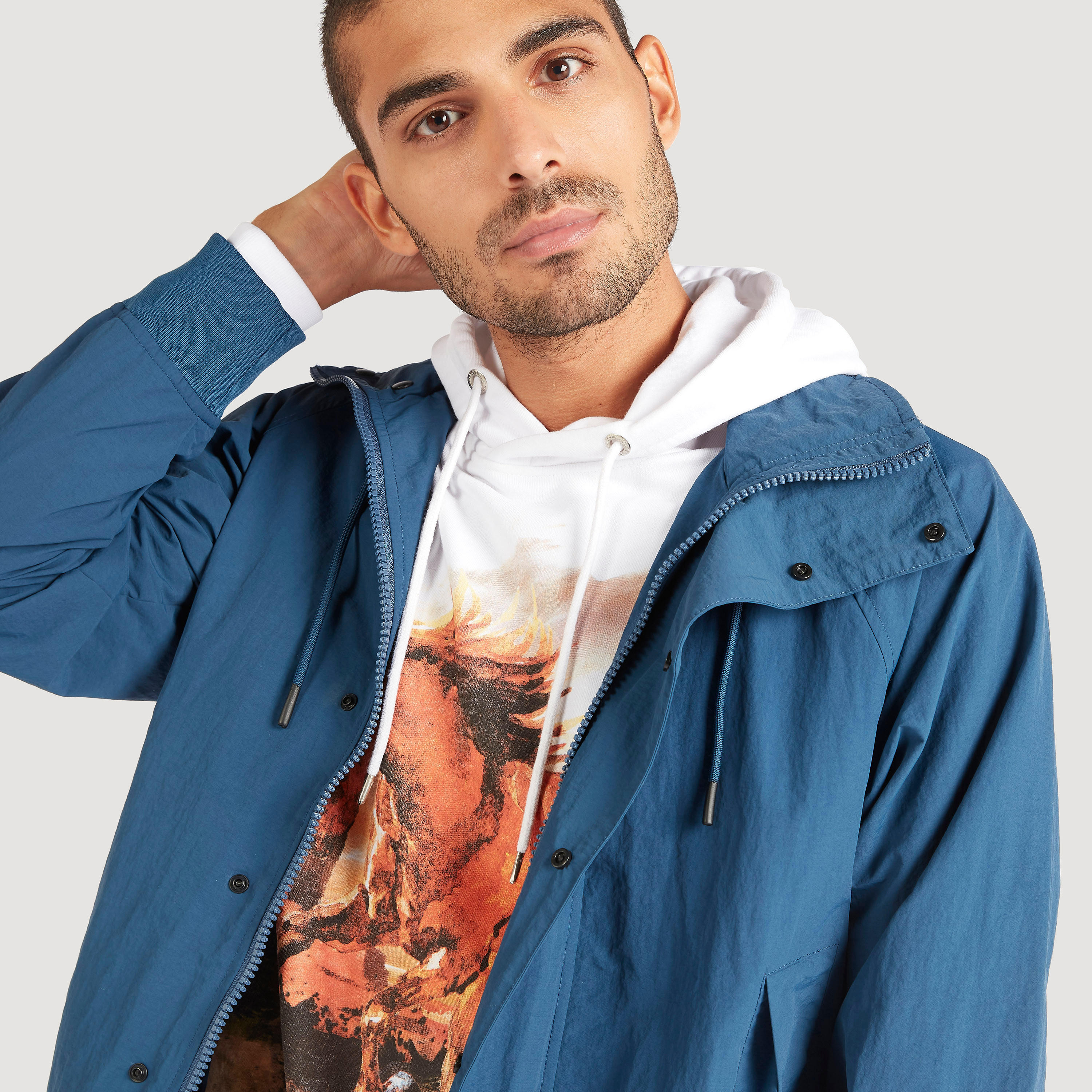 Iconic Solid Hooded Jacket with Long Sleeves and Zip Closure-men-clothing-jacketsandblazers-jackets-image-3