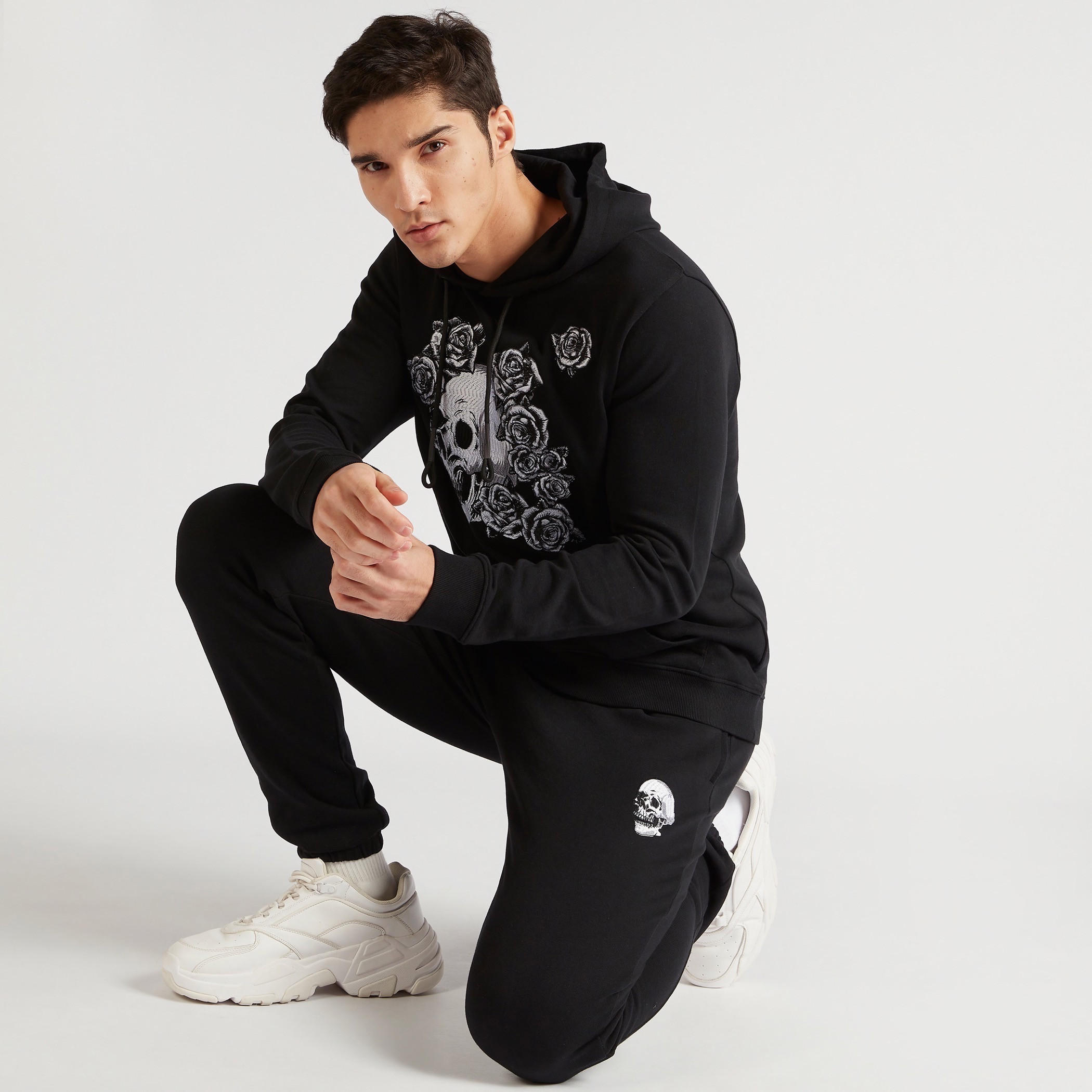 Iconic Skull Print Joggers with Drawstring Closure and Pockets-men-clothing-bottoms-joggers-image-2