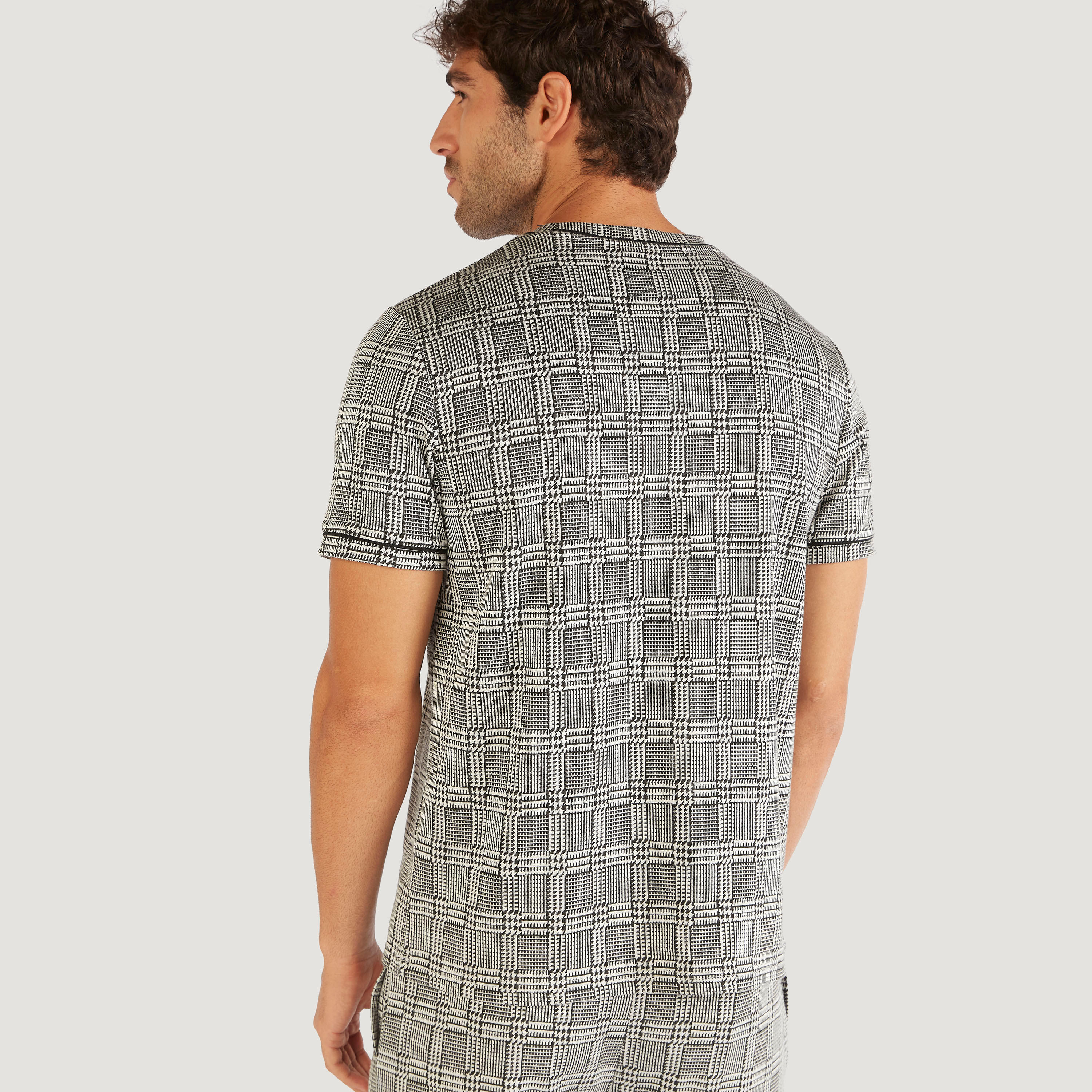 Iconic Checked Crew Neck T-shirt with Short Sleeves-men-clothing-tshirtsandpolos-tshirts-image-4