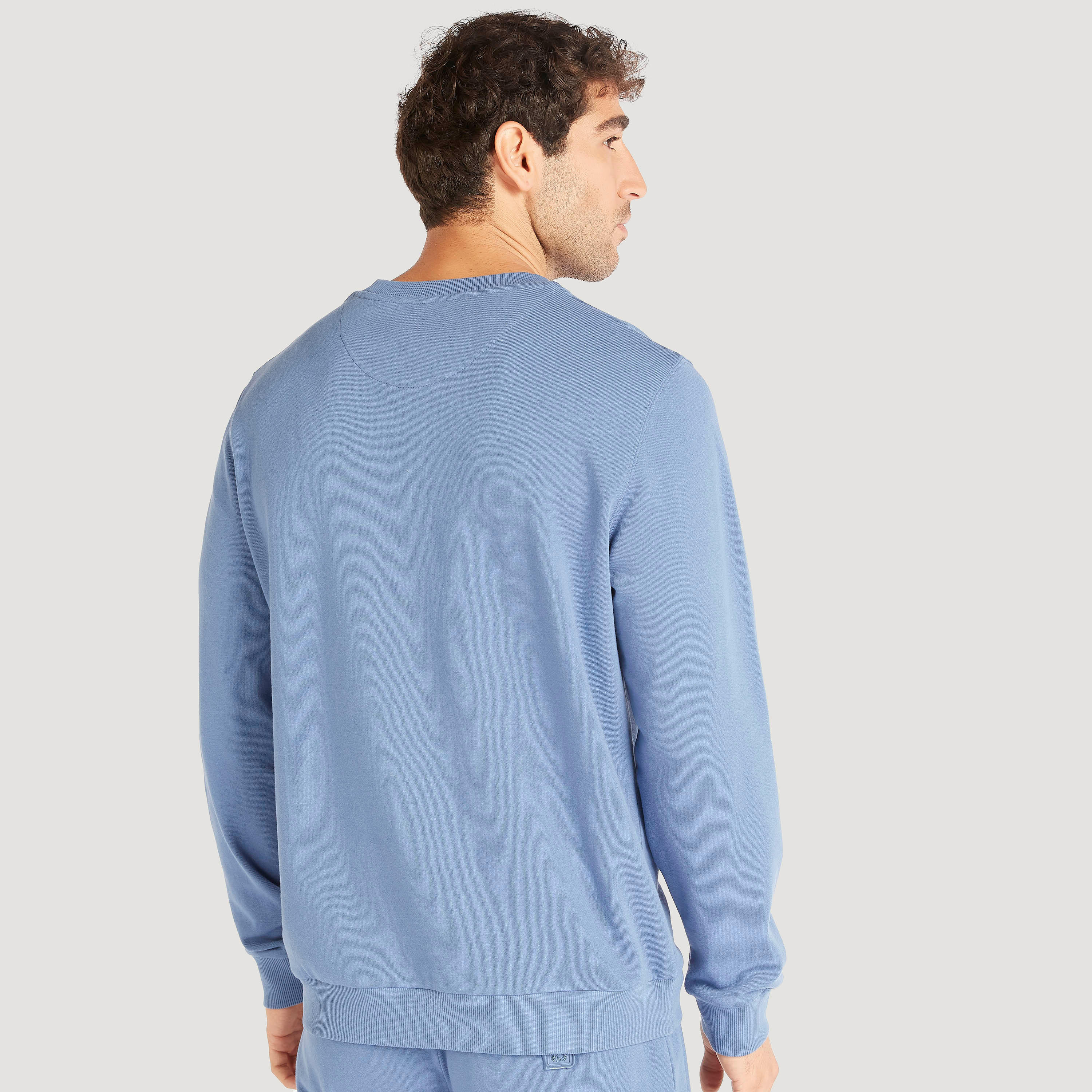 سويت شيرت بأكمام طويلة وياقة ضيّقة وتفاصيل مزخرفة من آيكونيك-men-winterwear-hoodiesandsweatshirts-image-16