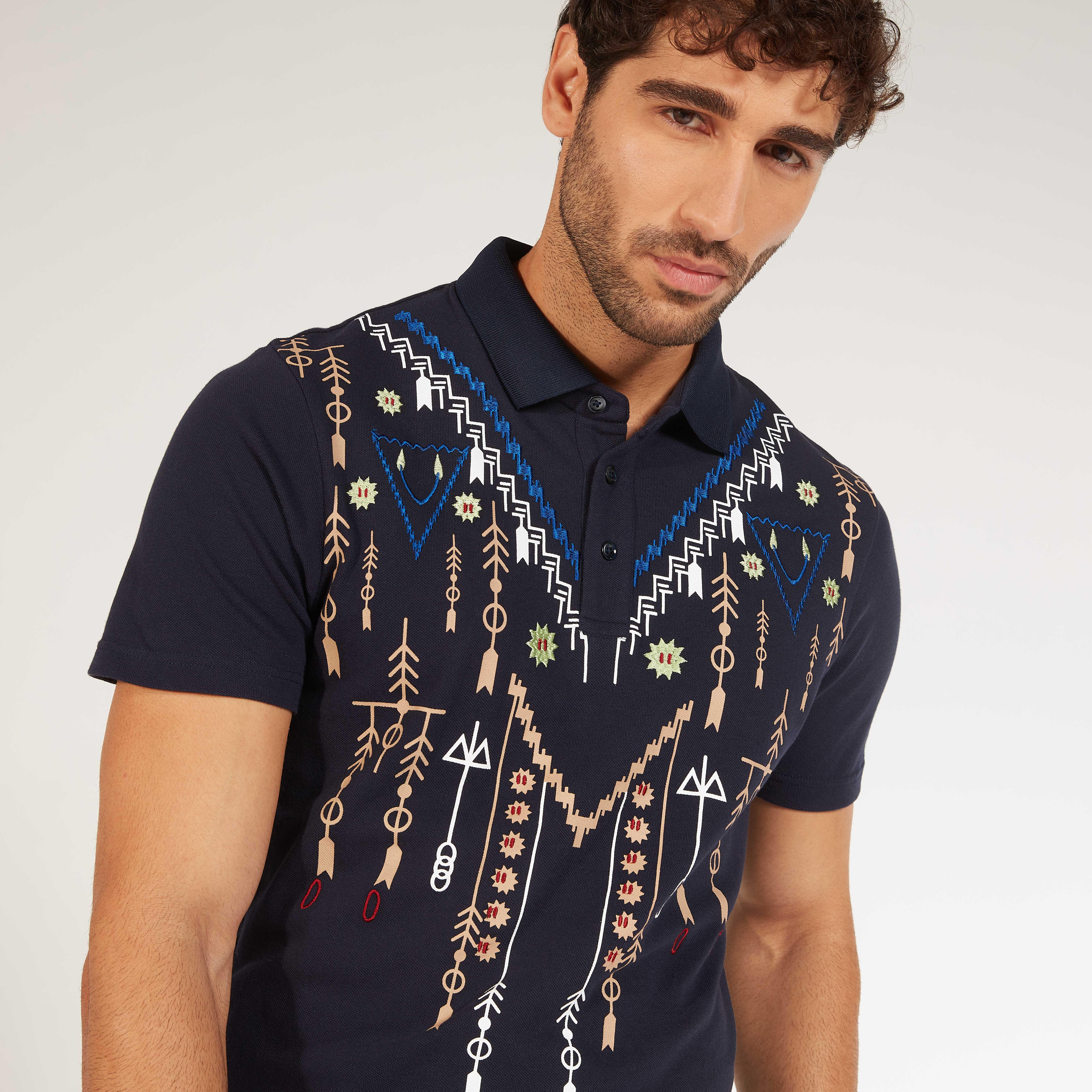 تيشيرت بولو مطرز بأكمام قصيرة وأزرار إغلاق من آيكونيك-men-clothing-tshirtsandpolos-polos-image-5