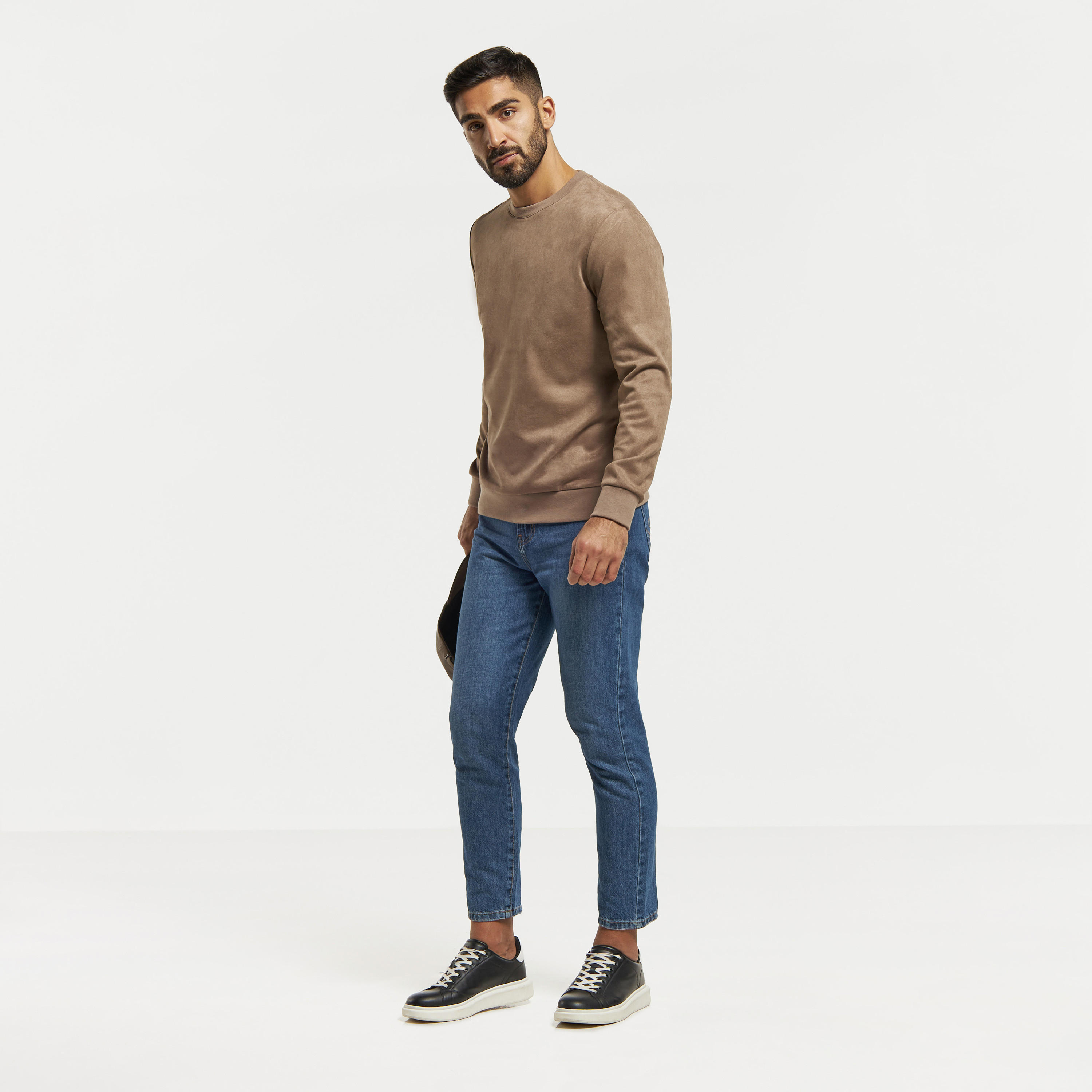 سويت شيرت بياقة ضيّقة وأكمام طويلة وطبعات من آيكونيك-men-winterwear-hoodiesandsweatshirts-image-3
