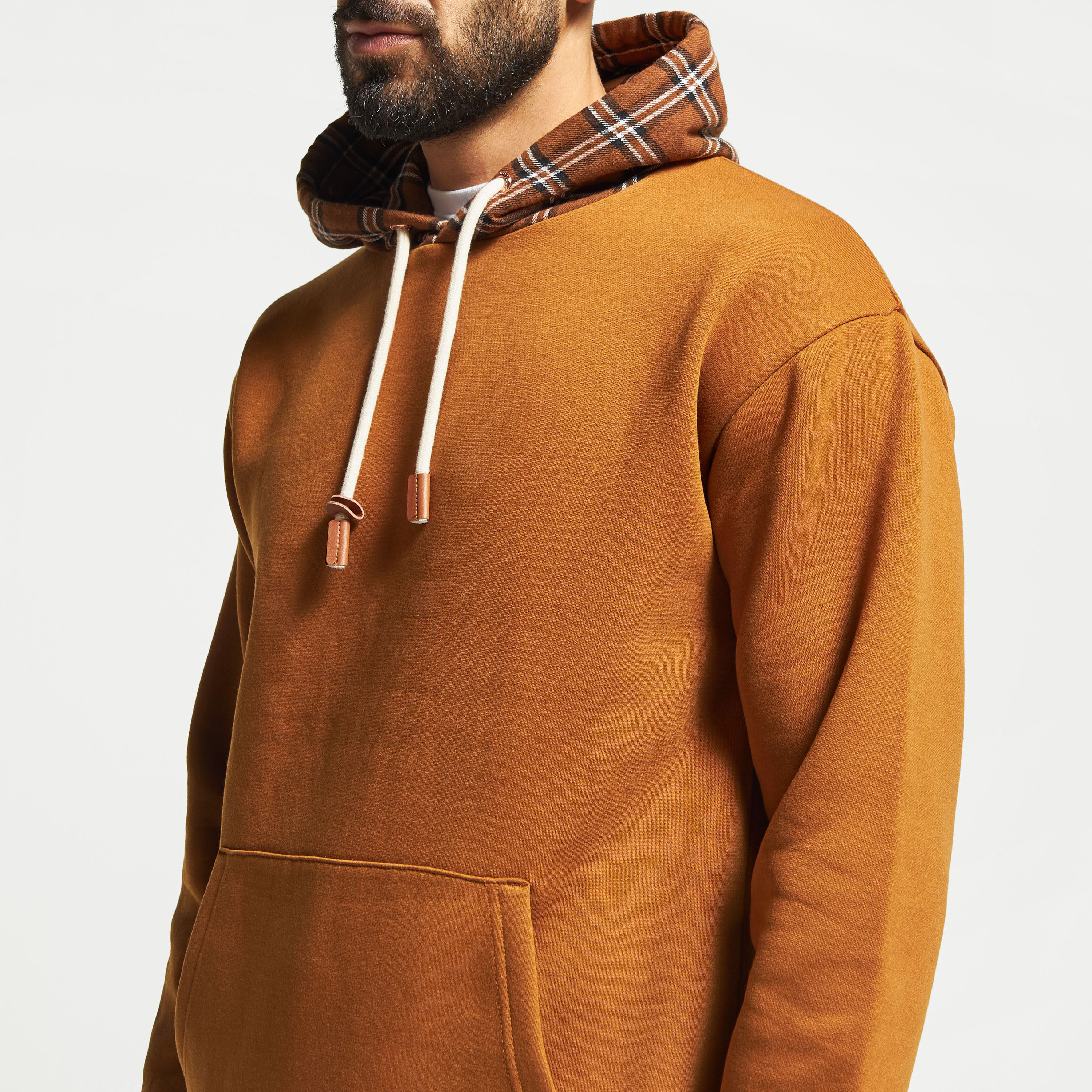 Iconic Solid Hoodie with Drawstring Detail and Kangaroo Pocket-men-winterwear-hoodiesandsweatshirts-image-4