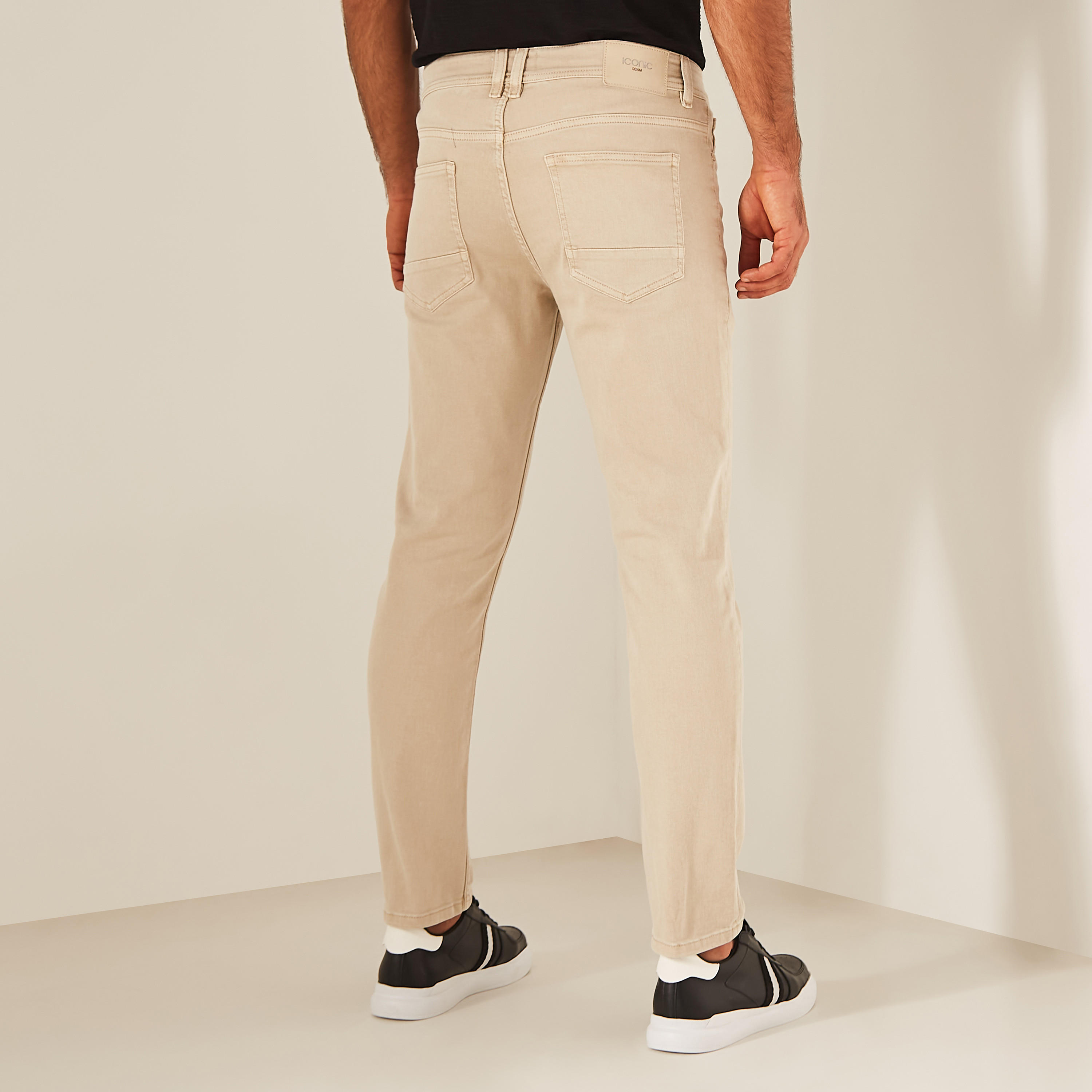بنطلون جينز بقصة سليم وزر إغلاق-men-clothing-jeans-image-19