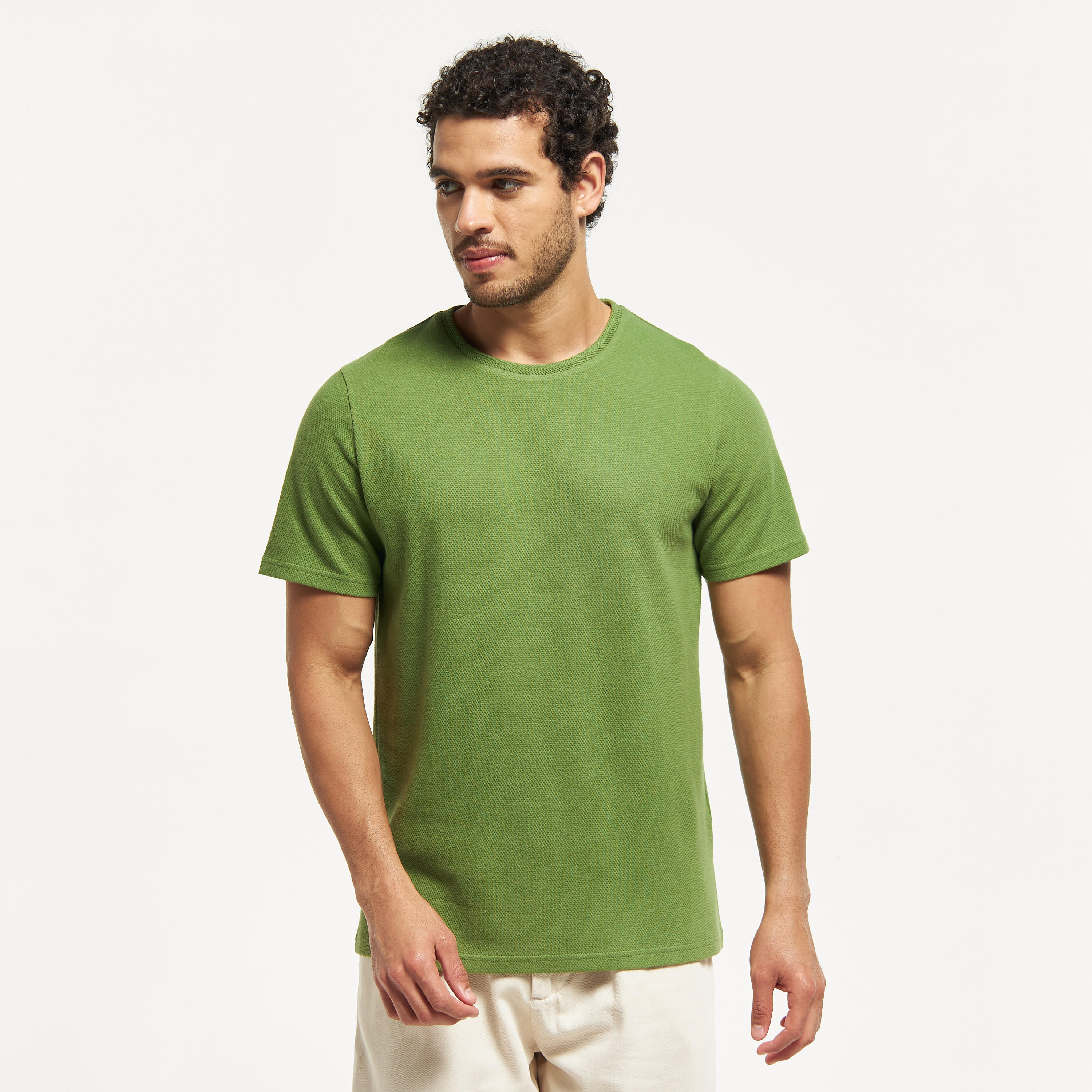 تيشيرت بارز الملمس بياقة ضيّقة وأكمام قصيرة من آيكونك-men-clothing-tshirtsandpolos-tshirts-image-1