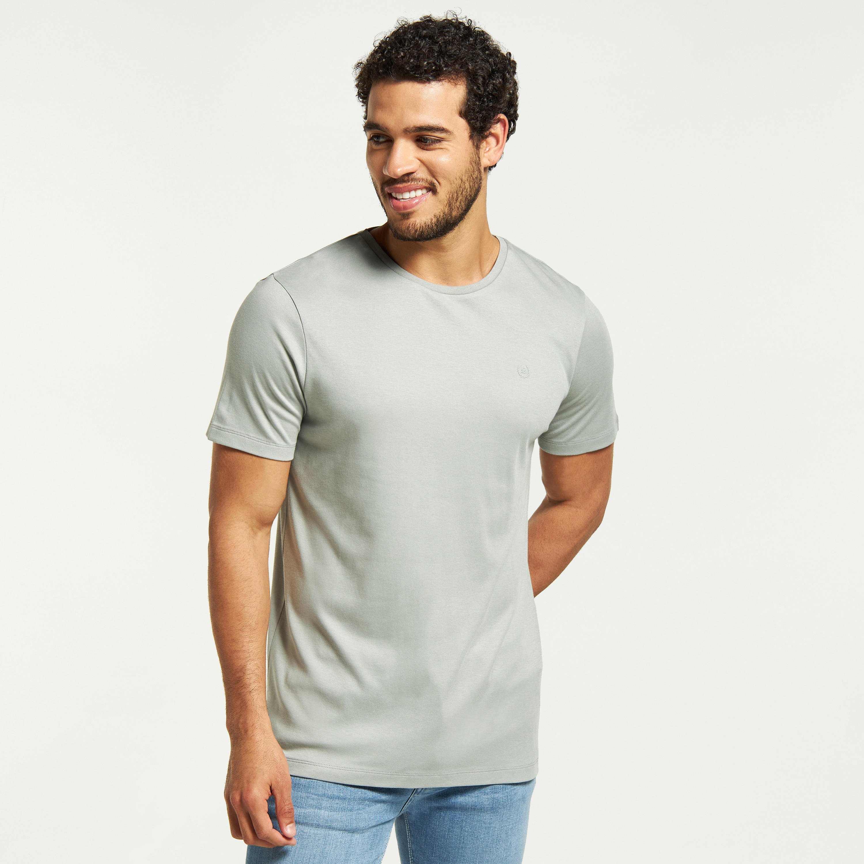 تيشيرت بياقة ضيّقة وأكمام قصيرة من آيكونيك-men-clothing-tshirtsandpolos-tshirts-image-1