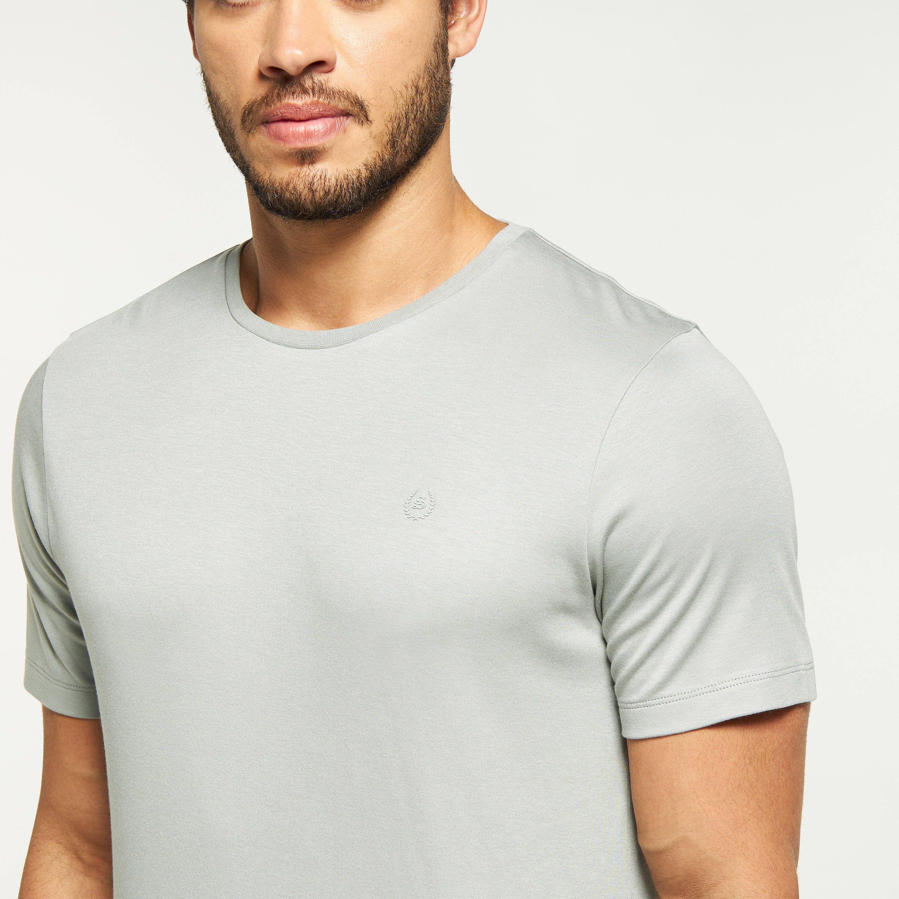 تيشيرت بياقة ضيّقة وأكمام قصيرة من آيكونيك-men-clothing-tshirtsandpolos-tshirts-image-4