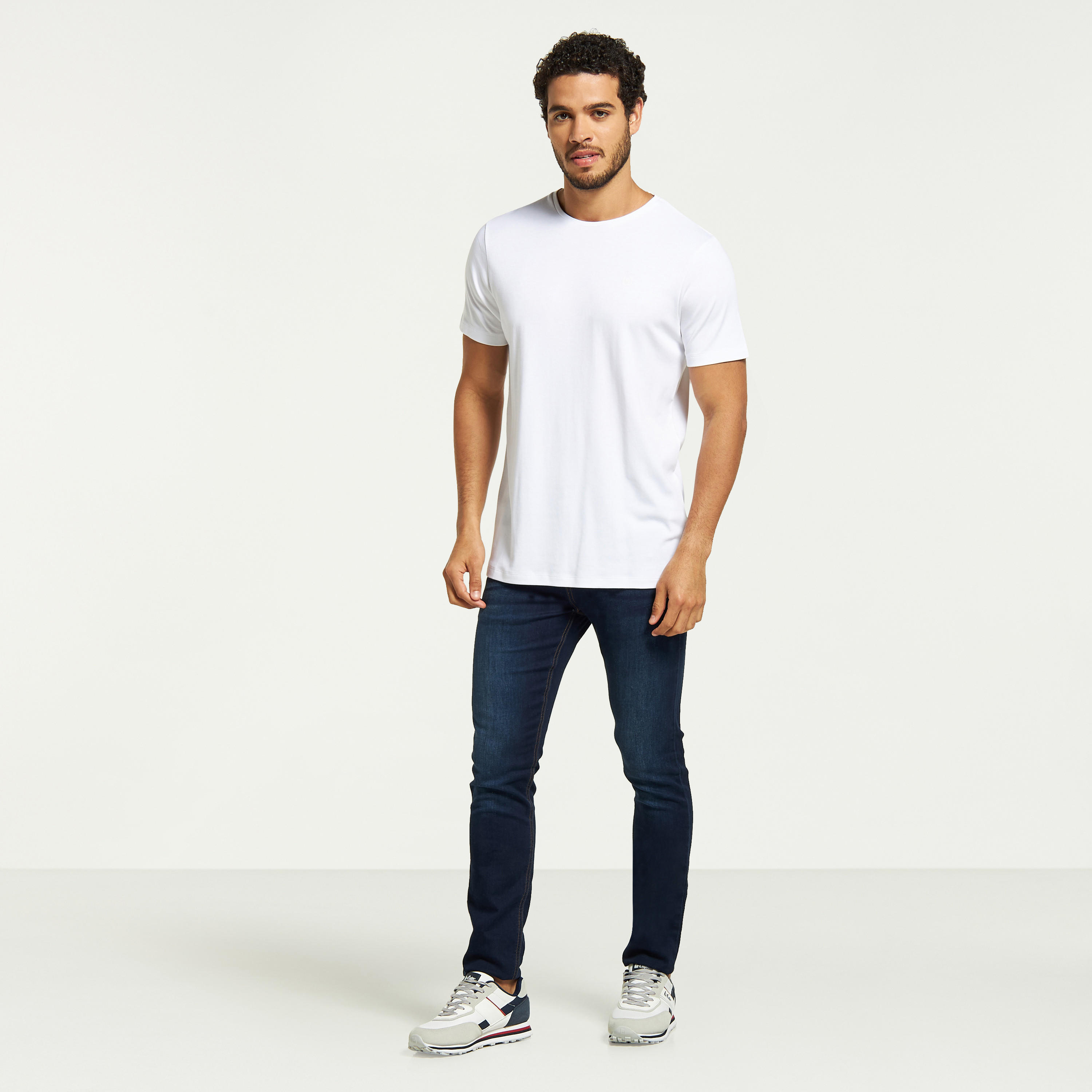 تيشيرت بياقة ضيّقة وأكمام قصيرة من آيكونيك-men-clothing-tshirtsandpolos-tshirts-image-10