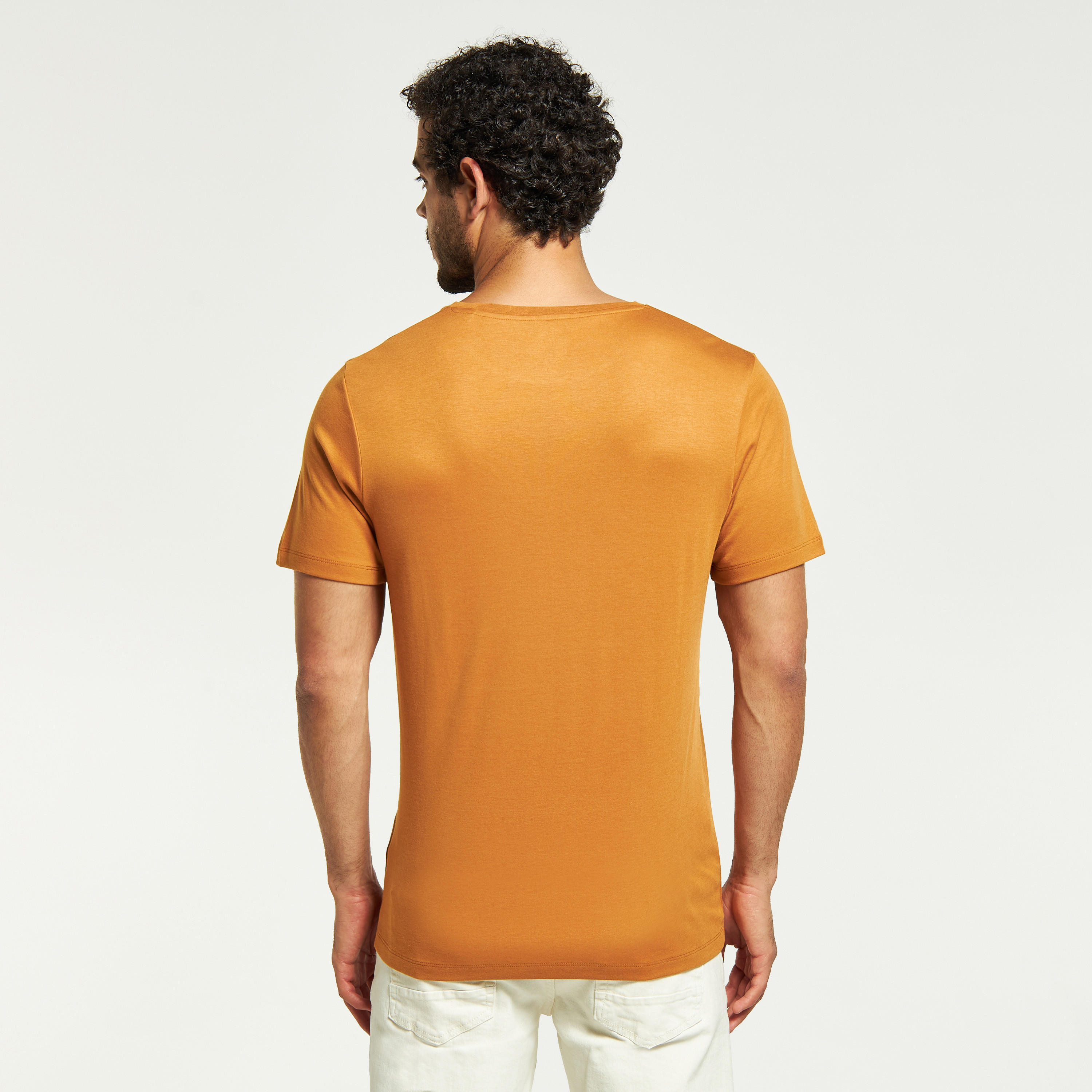 تيشيرت بياقة ضيّقة وأكمام قصيرة من آيكونيك-men-clothing-tshirtsandpolos-tshirts-image-15
