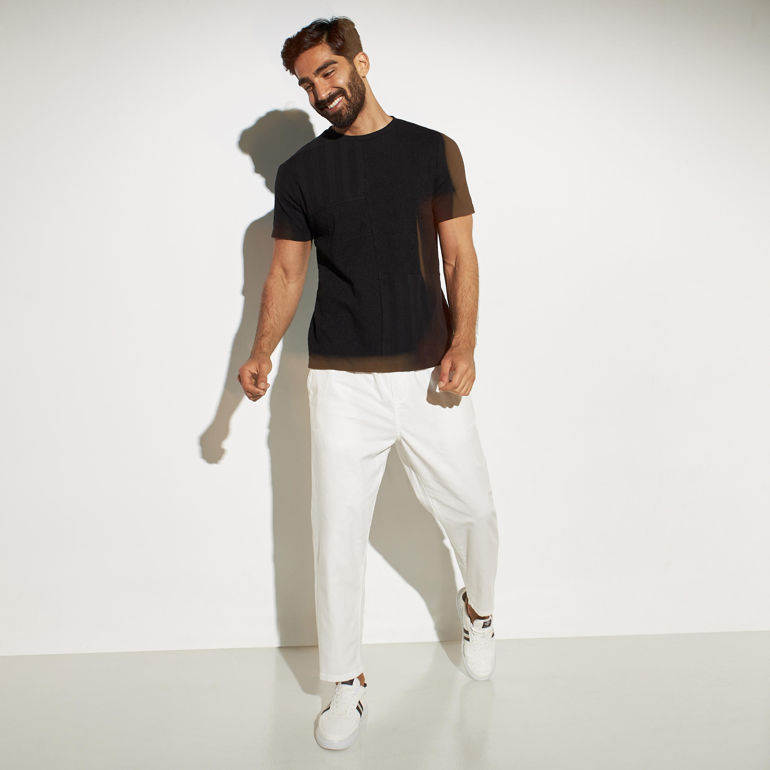 تيشيرت بارز الملمس بياقة ضيقة من آيكونيك-men-clothing-tshirtsandpolos-tshirts-image-8