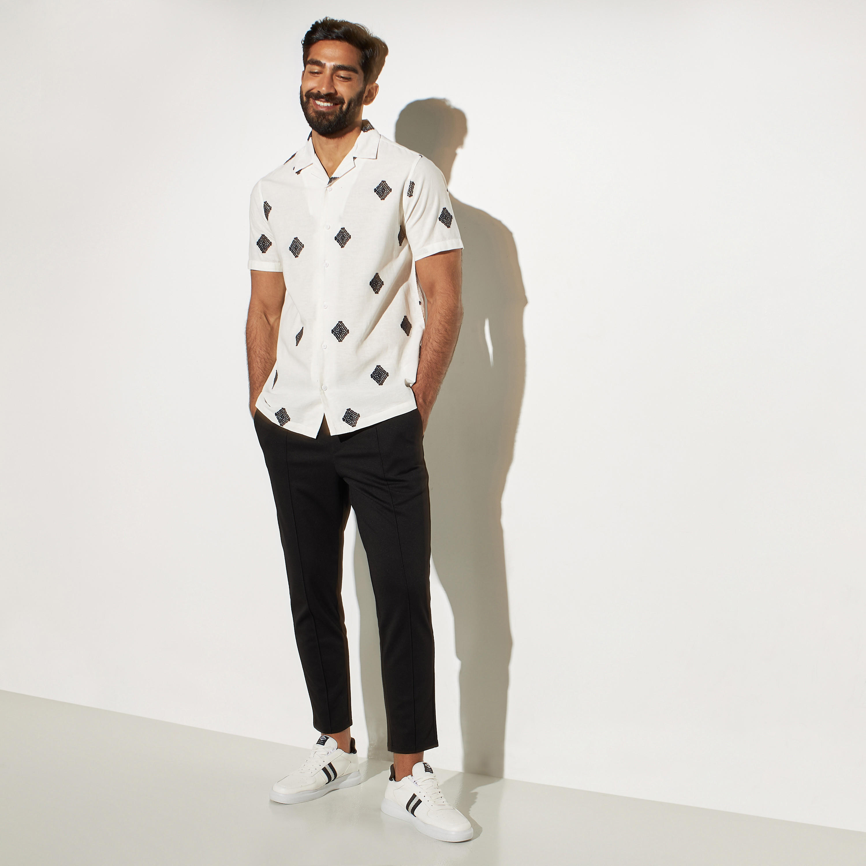 قميص مطرز من أيكونيك-men-clothing-shirts-image-1