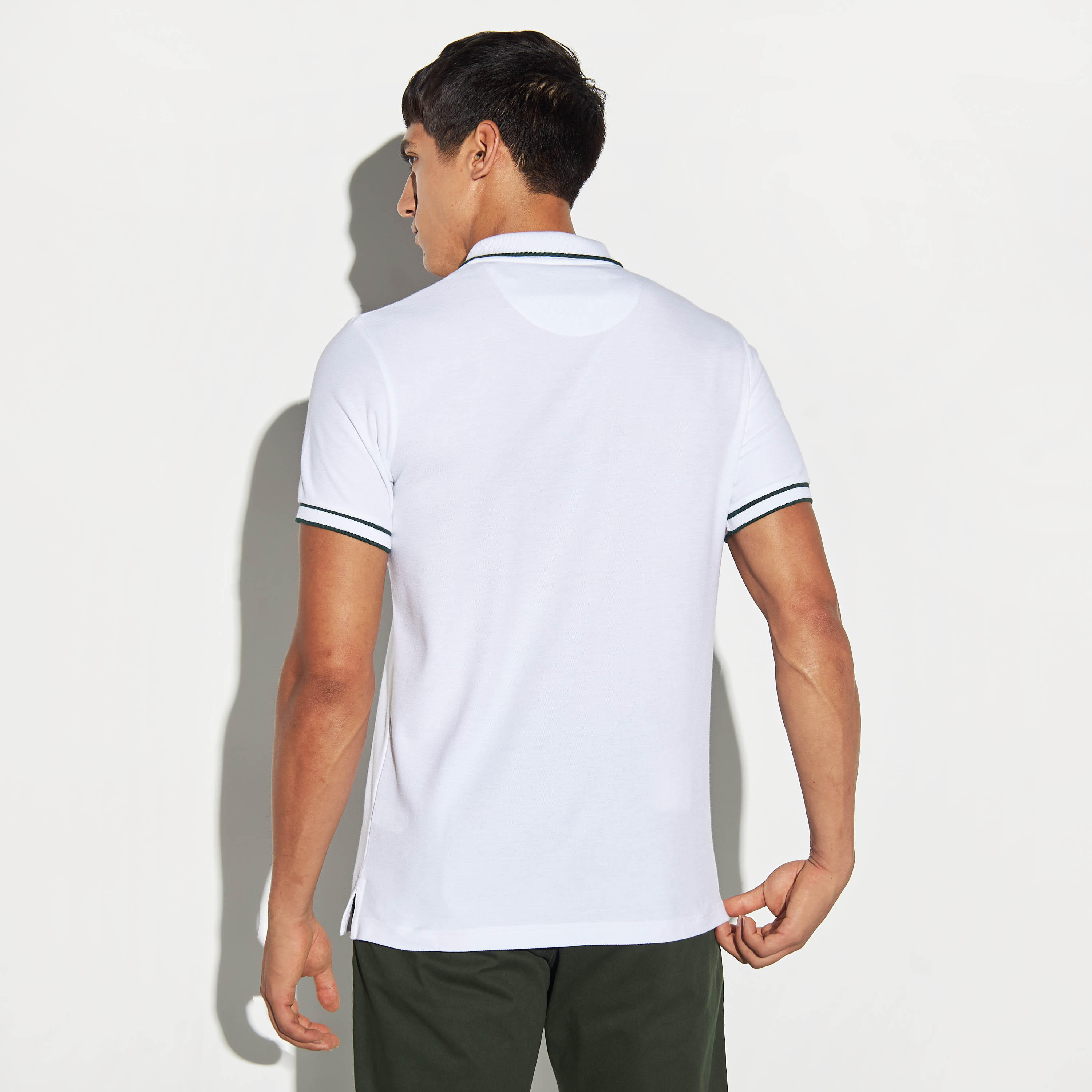تيشيرت بولو سادة بأكمام قصيرة وتفاصيل خيوط بارزة من آيكونيك-men-clothing-tshirtsandpolos-tshirts-image-2