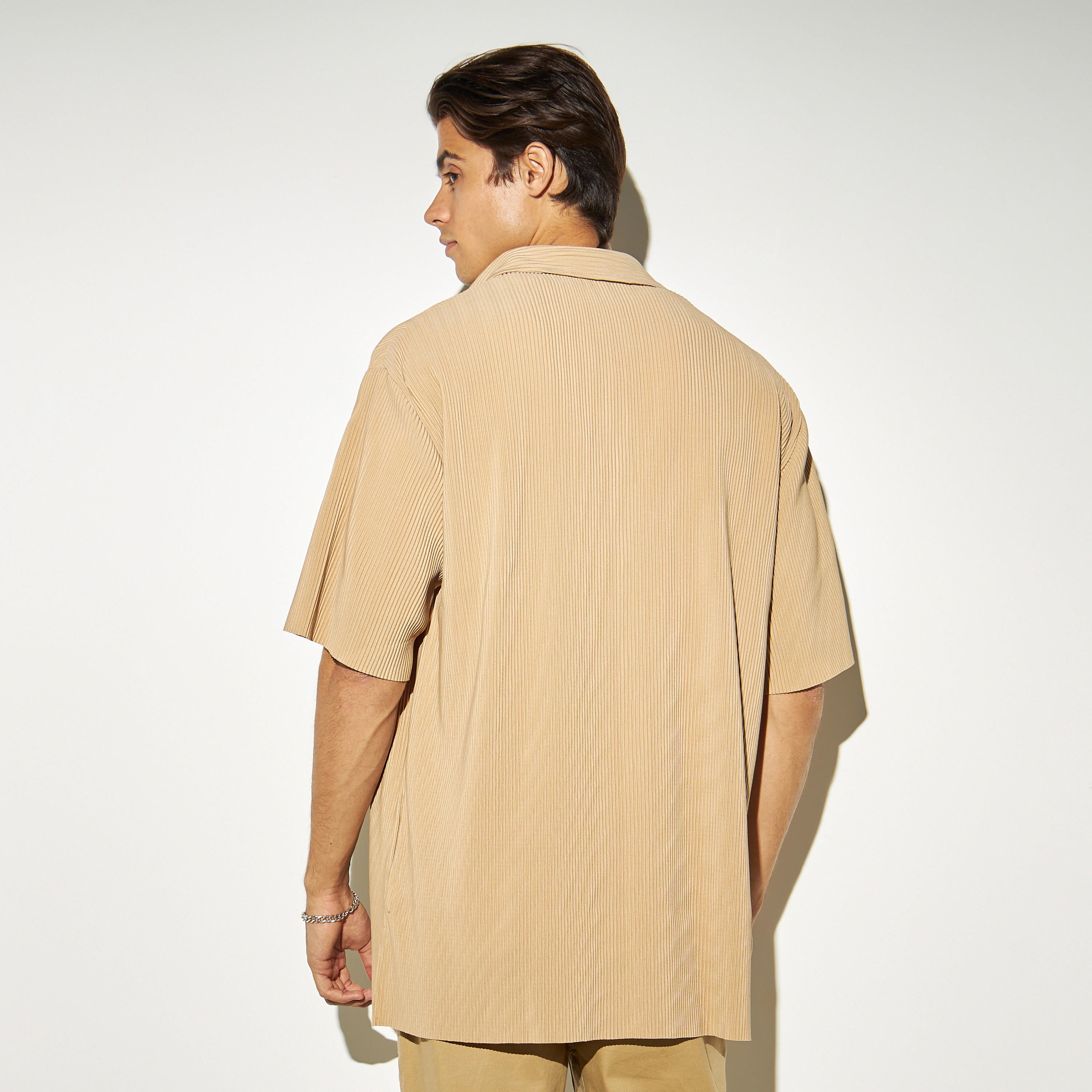 قميص مضلّع بأكمام قصيرة وأزرار من آيكونيك-men-clothing-shirts-image-3