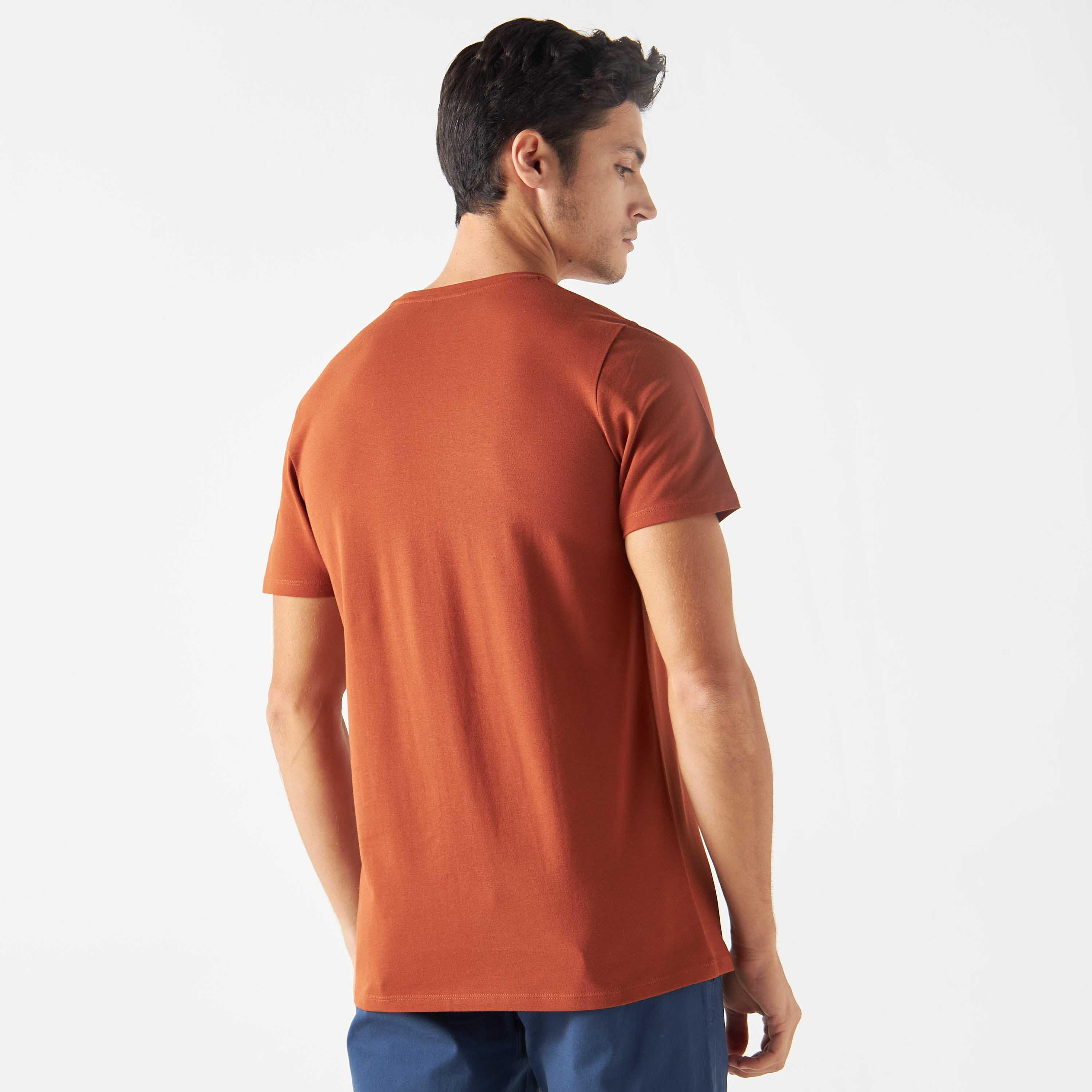 تيشيرت بياقة ضيّقة وأكمام قصيرة وطبعات من آيكونيك-men-clothing-tshirtsandpolos-tshirts-image-3