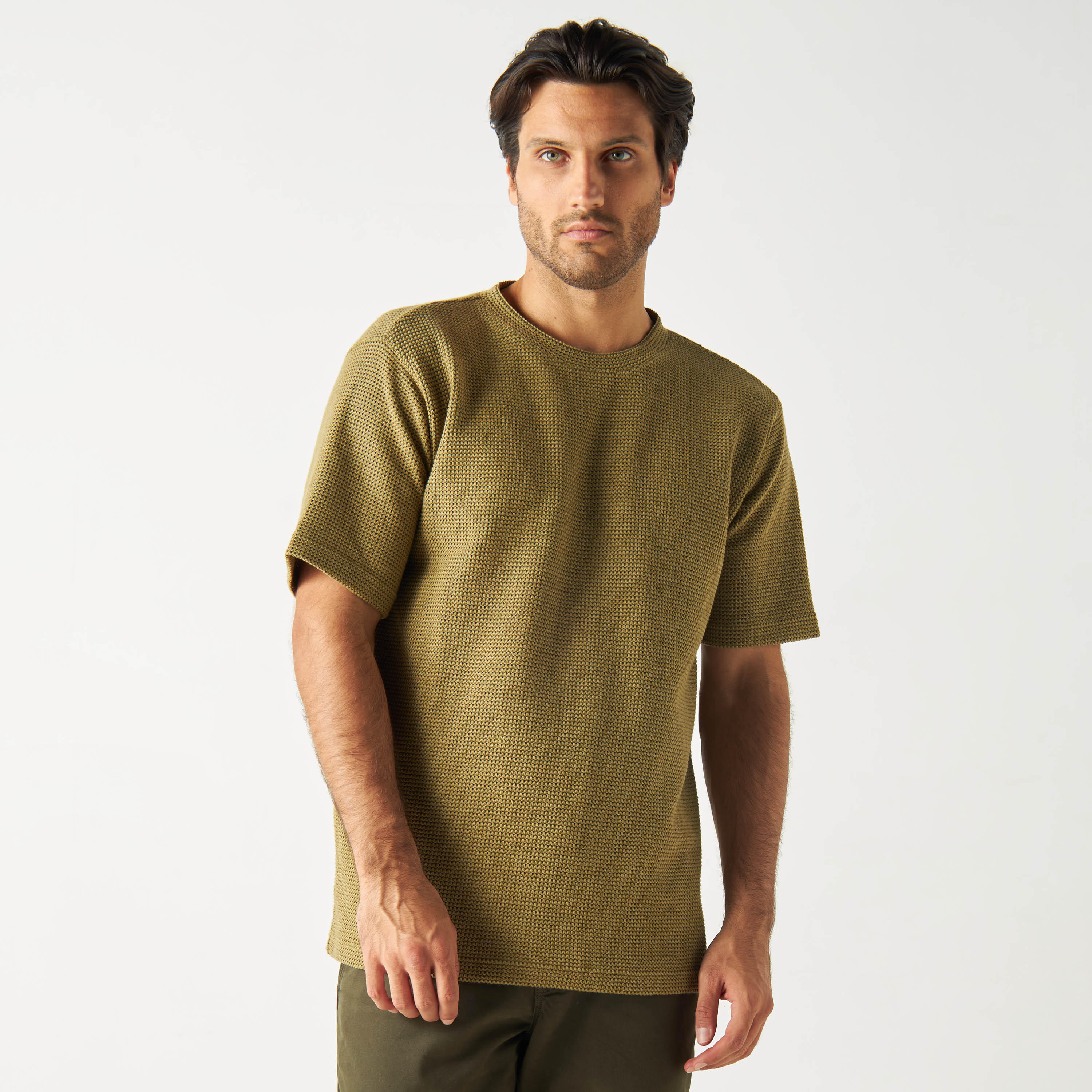 Iconic Textured Crew Neck T-shirt with Short Sleeves-men-clothing-tshirtsandpolos-tshirts-image-1