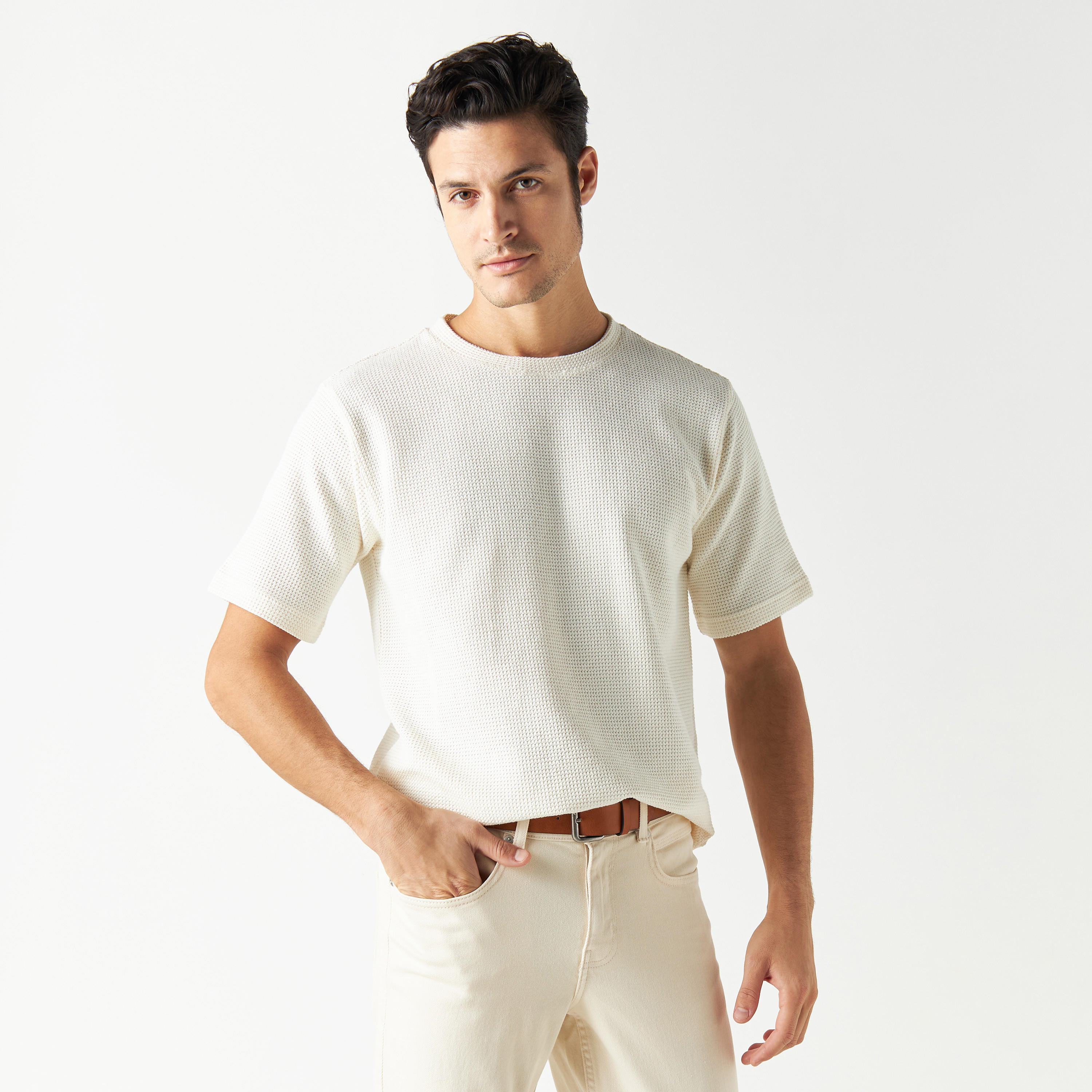 Iconic Textured Crew Neck T-shirt with Short Sleeves-men-clothing-tshirtsandpolos-tshirts-image-5