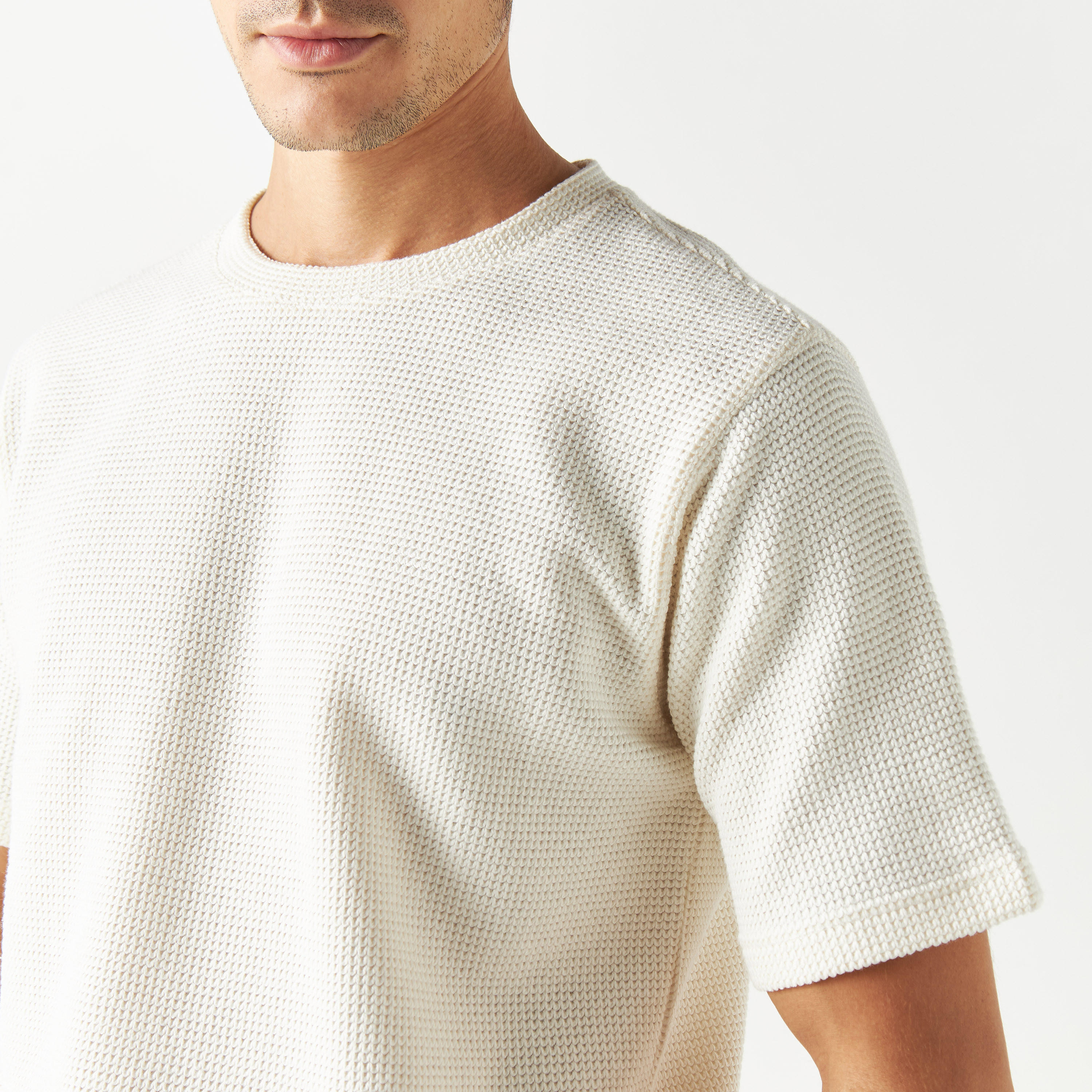 Iconic Textured Crew Neck T-shirt with Short Sleeves-men-clothing-tshirtsandpolos-tshirts-image-8