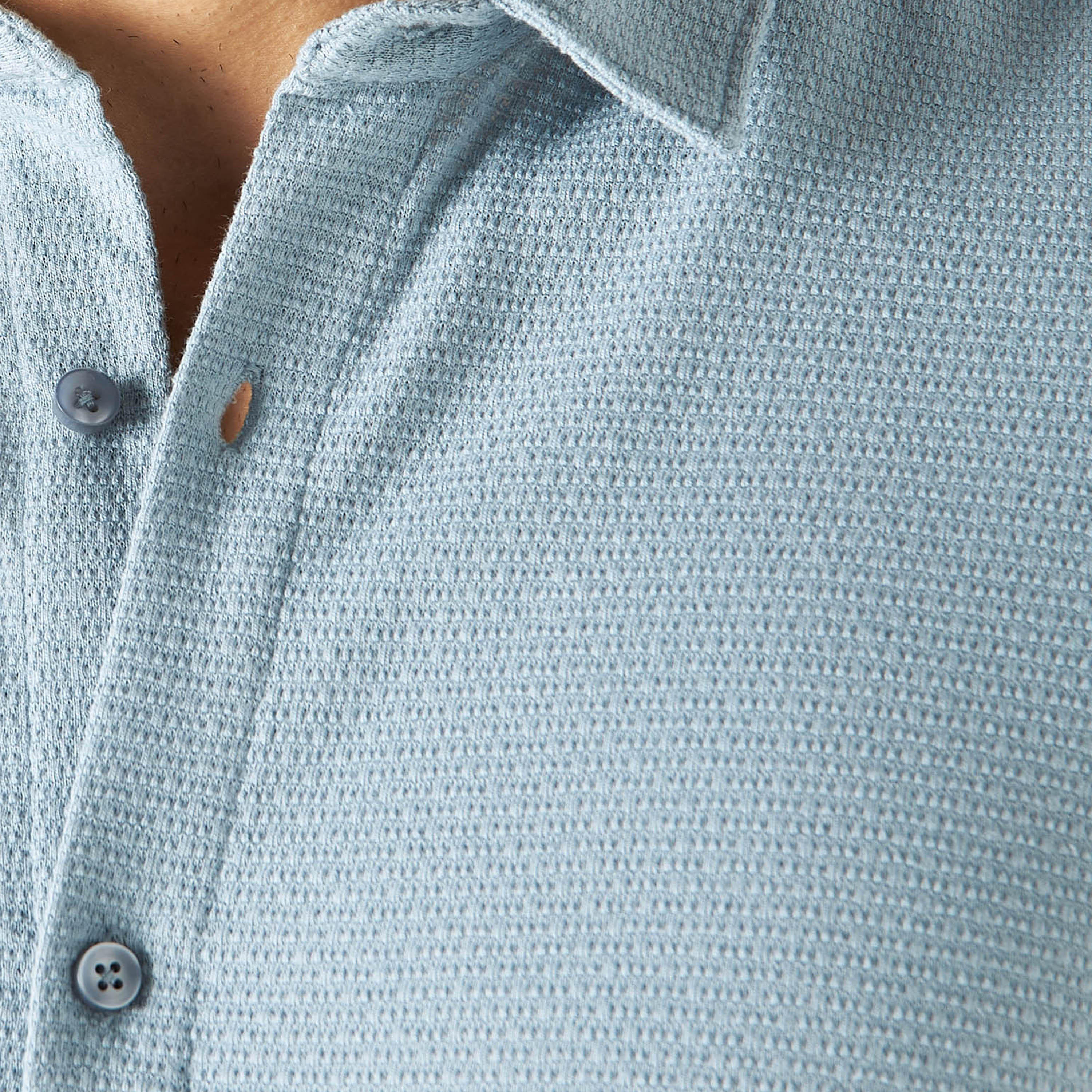 قميص بارز الملمس بياقة عريضة وأكمام قصيرة من آيكونيك-men-clothing-shirts-image-21