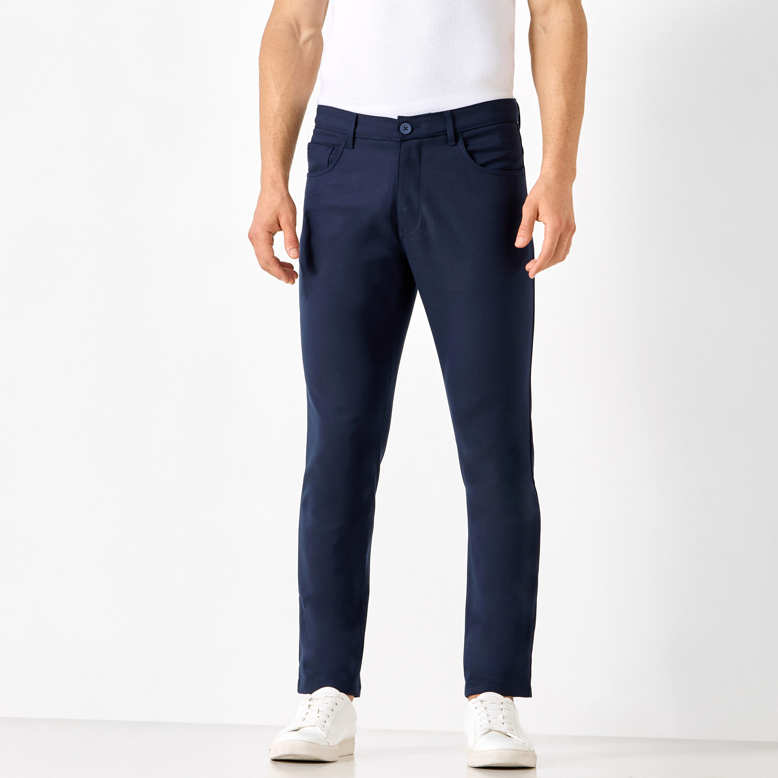بنطلون بقصّة سليم وجيوب من آيكونيك-men-clothing-bottoms-trousersandchinos-trousers-image-1