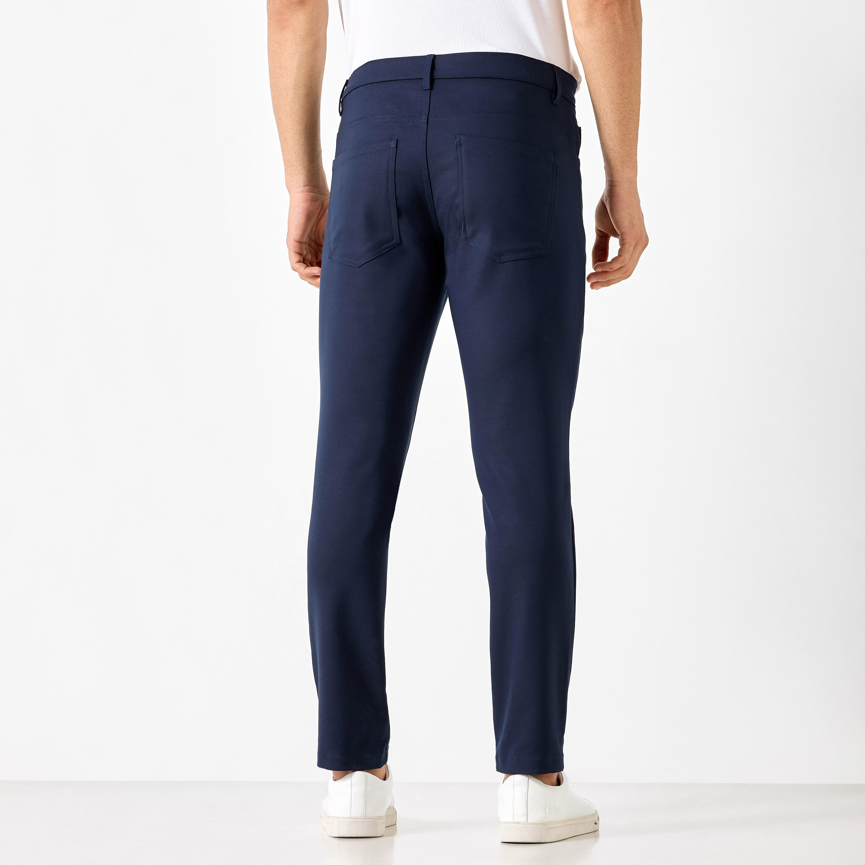 بنطلون بقصّة سليم وجيوب من آيكونيك-men-clothing-bottoms-trousersandchinos-trousers-image-3