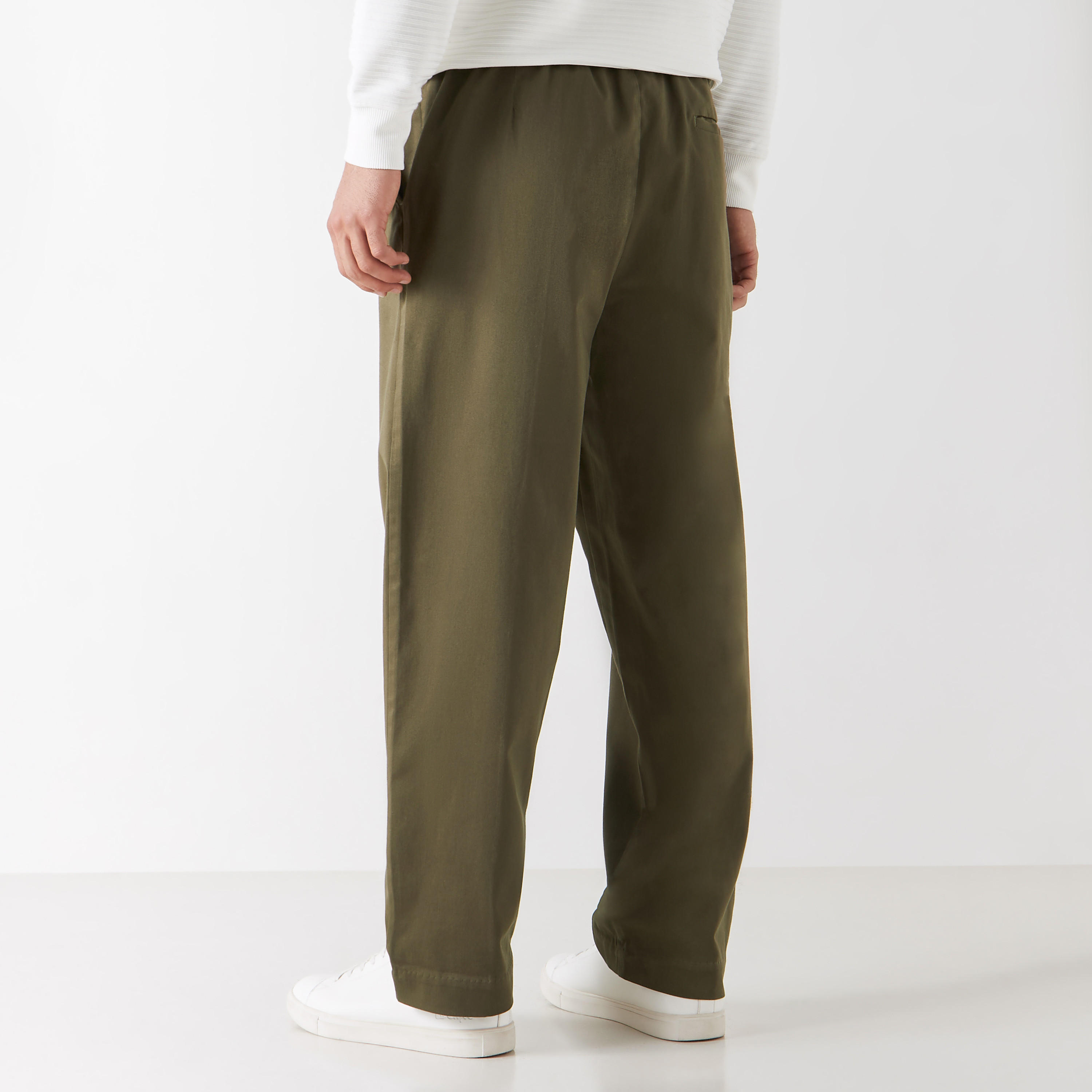 بنطلون سادة بجيوب من آيكونيك-men-clothing-bottoms-trousersandchinos-trousers-image-2
