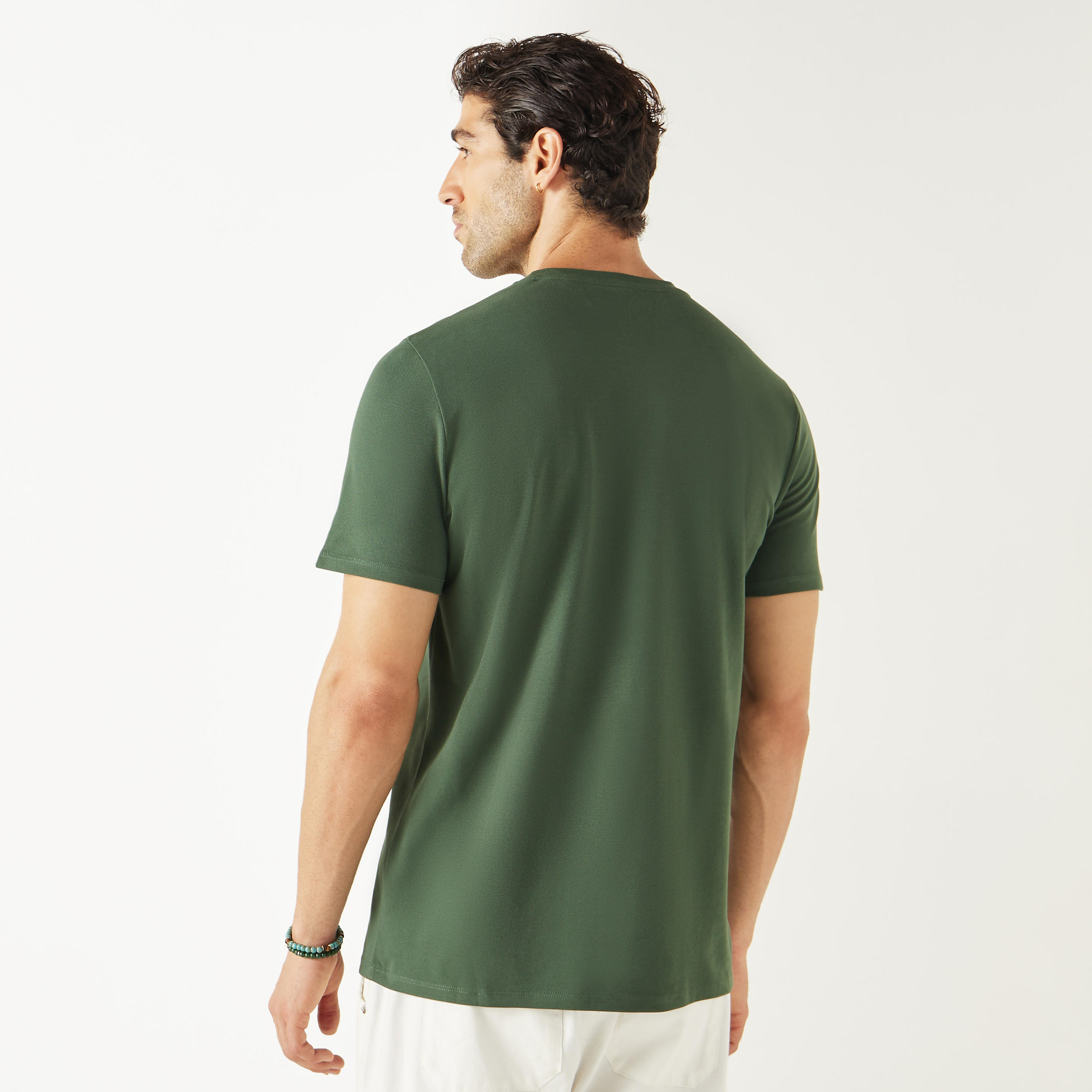 تيشيرت بأكمام قصيرة وطبعات تايبوجرافيك من آيكونيك-men-clothing-tshirtsandpolos-tshirts-image-15