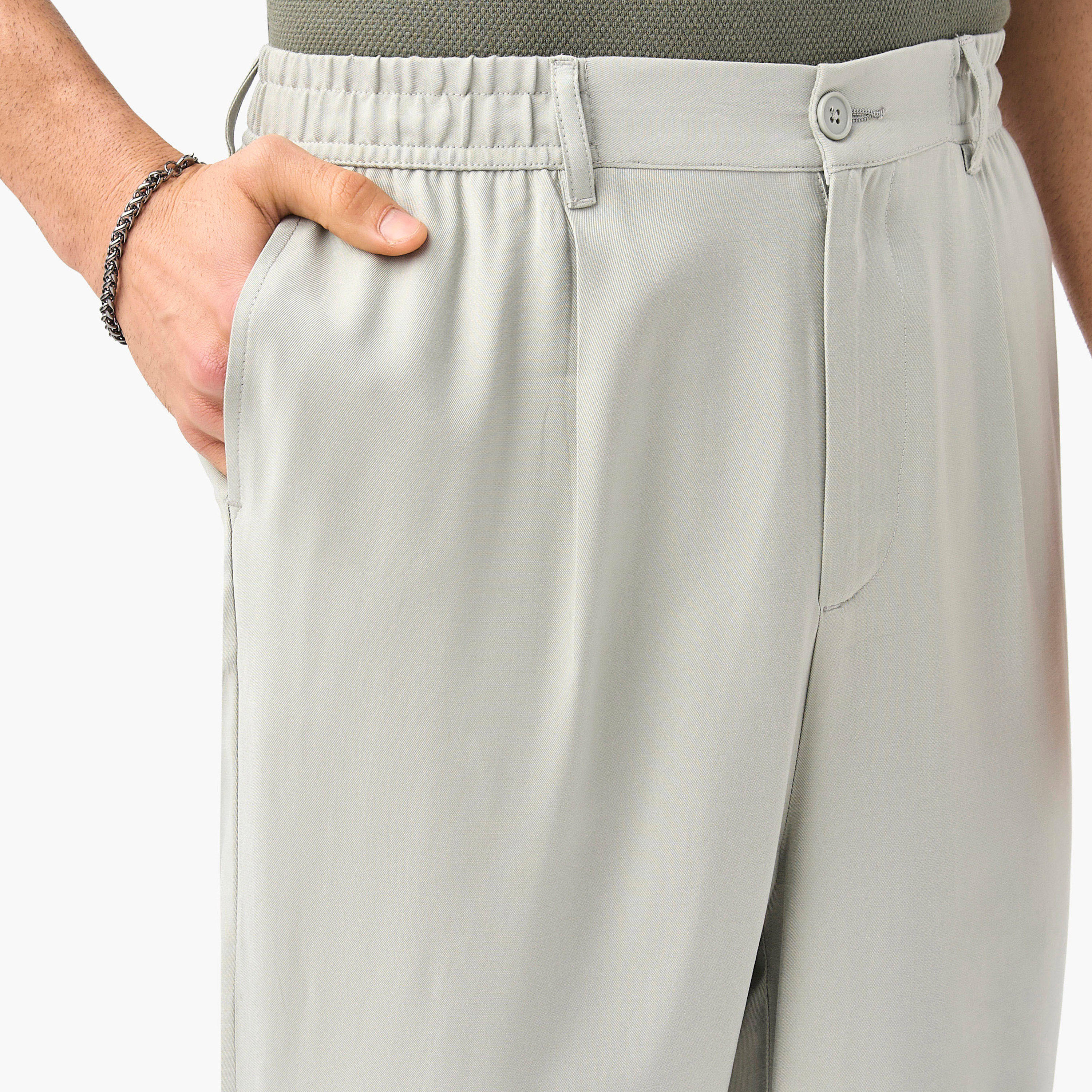 بنطلون بخصر مرن وكسرات وجيوب وزر إغلاق من آيكونيك-men-clothing-bottoms-trousersandchinos-trousers-image-4