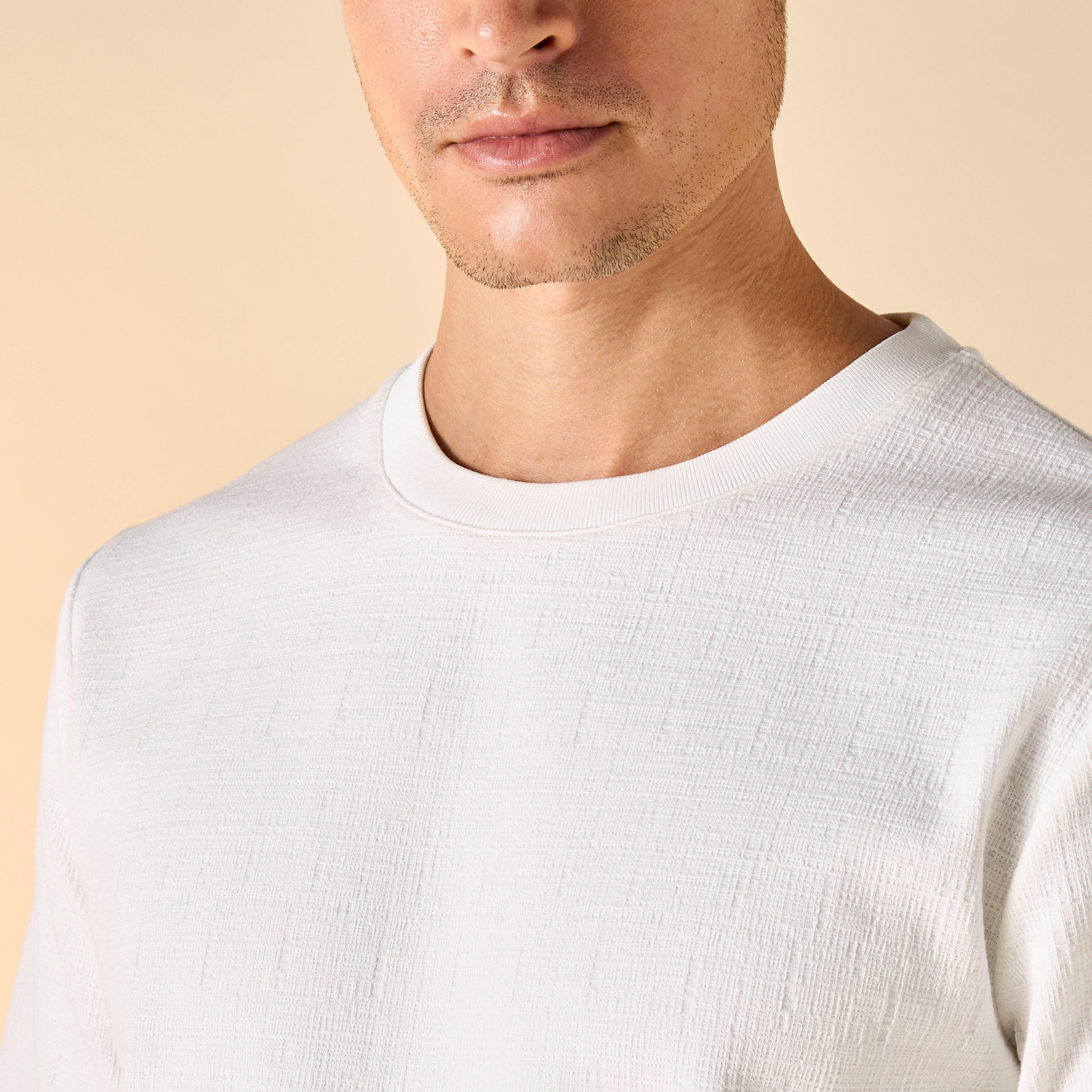 تيشيرت بارز الملمس بأكمام قصيرة من آيكونيك-men-clothing-tshirtsandpolos-tshirts-image-4