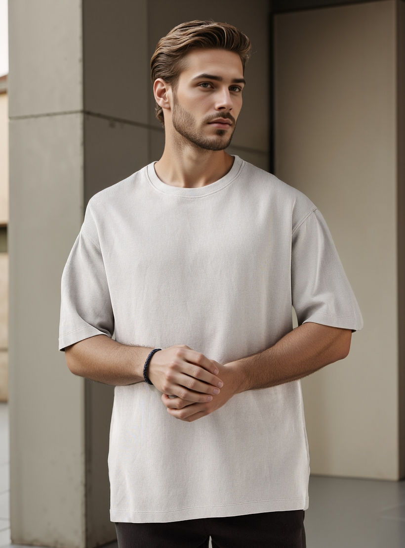 Iconic Textured T-shirt-men-clothing-tshirtsandpolos-tshirts-image-1
