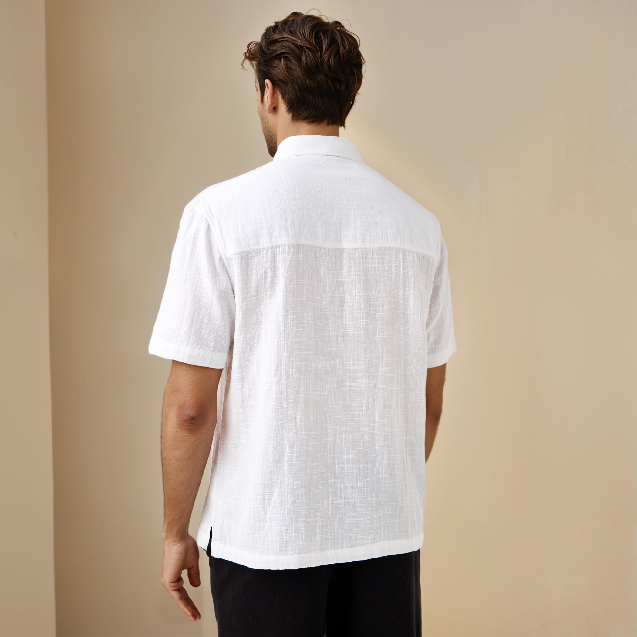 قميص شاش بارز الملمس من أيكونيك-men-clothing-shirts-image-3