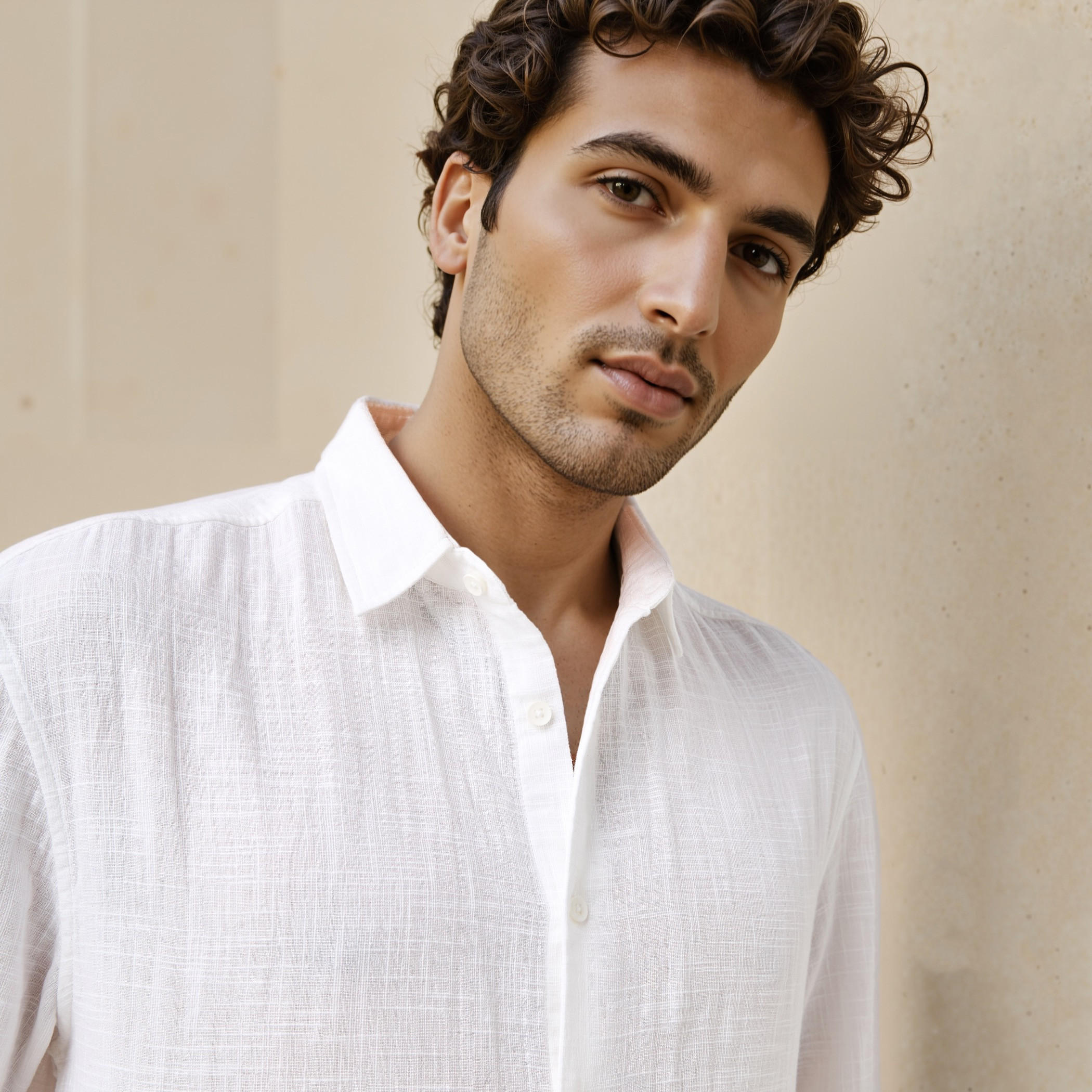 قميص شاش بارز الملمس من أيكونيك-men-clothing-shirts-image-2