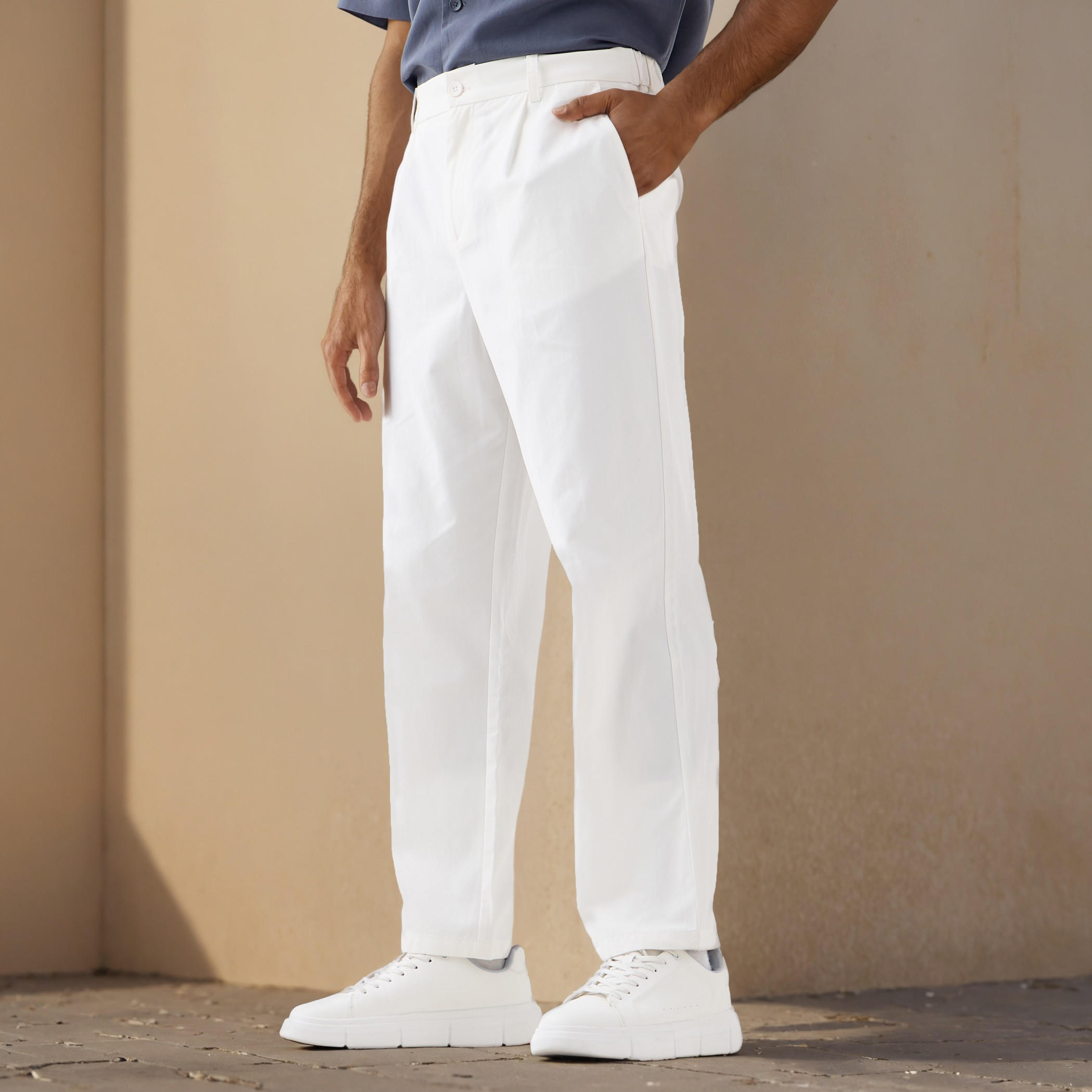 بنطلون بكسرات وقصة عادية وخصر مطاطي وجيوب من آيكونيك-men-clothing-bottoms-trousersandchinos-trousers-image-5