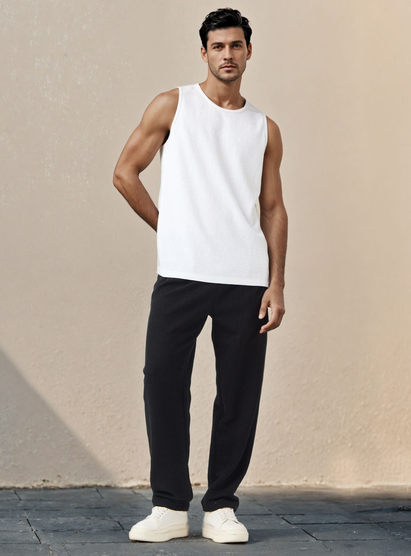 فيست بارز الملمس من آيكونيك-men-clothing-tshirtsandpolos-vests-image-2