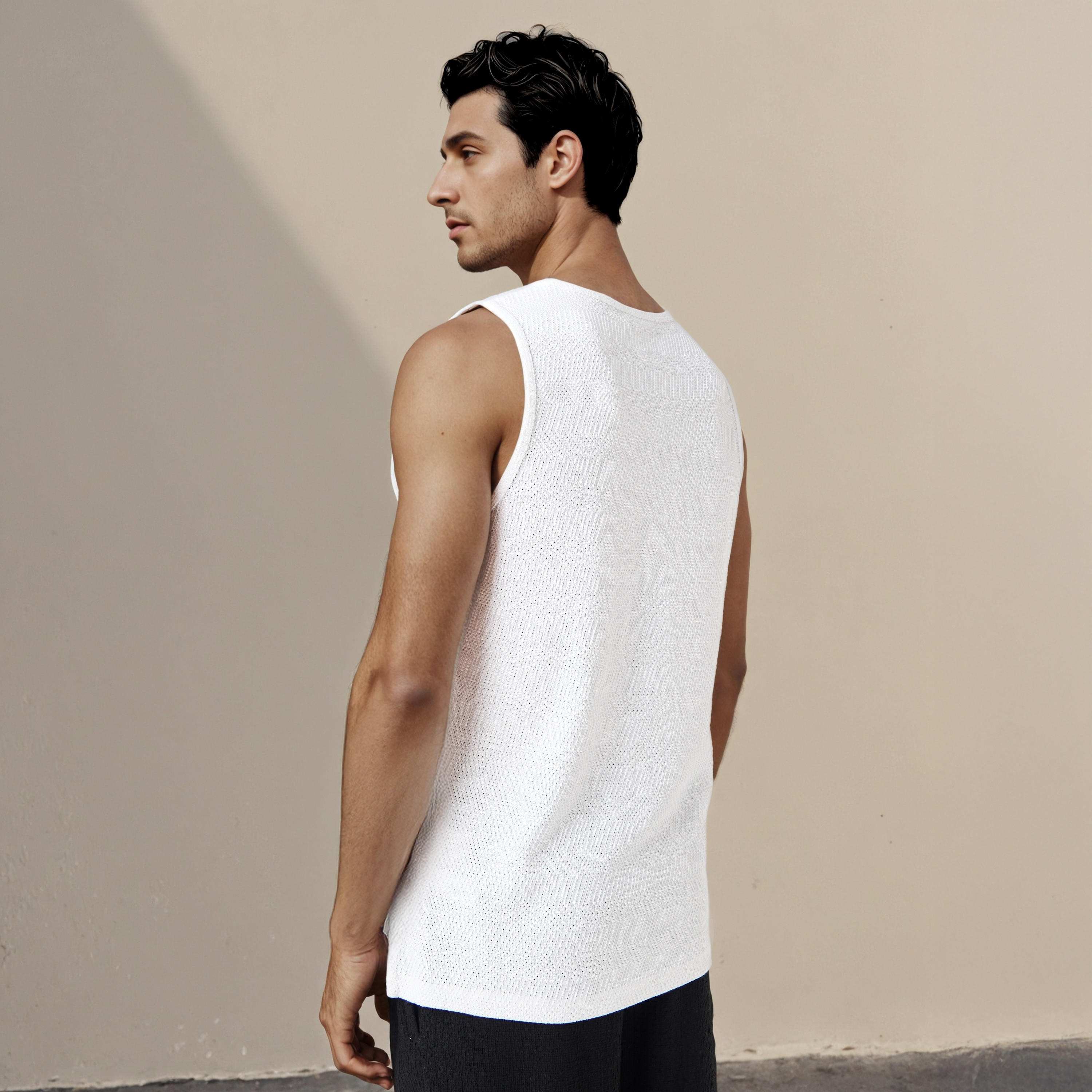 فيست بارز الملمس من آيكونيك-men-clothing-tshirtsandpolos-vests-image-3
