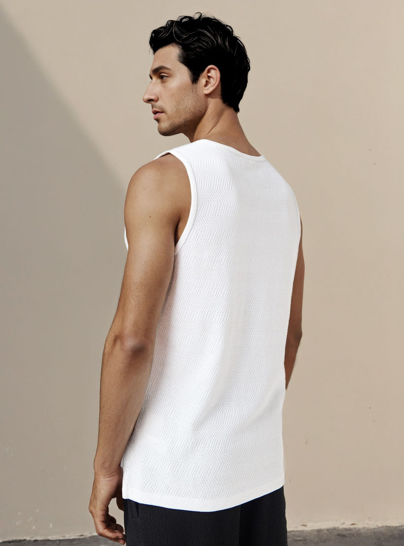 فيست بارز الملمس من آيكونيك-men-clothing-tshirtsandpolos-vests-image-3