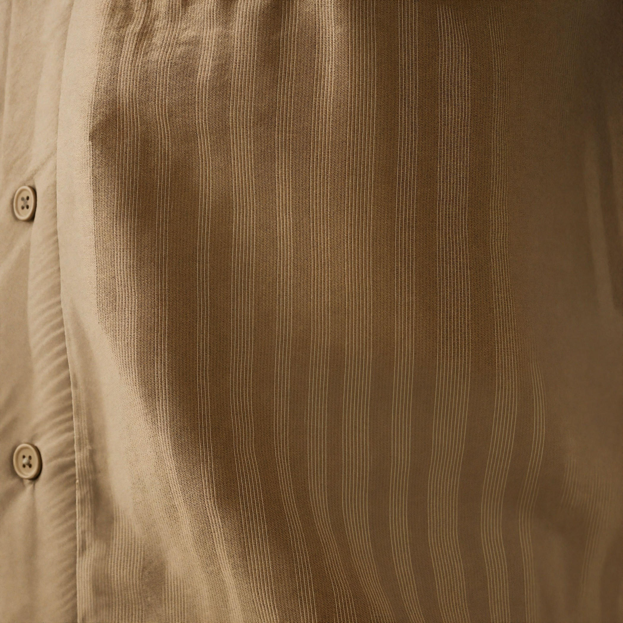 قميص مخطط بقصّة بوكسي وجيب على الصدر من آيكونيك-men-clothing-shirts-image-5