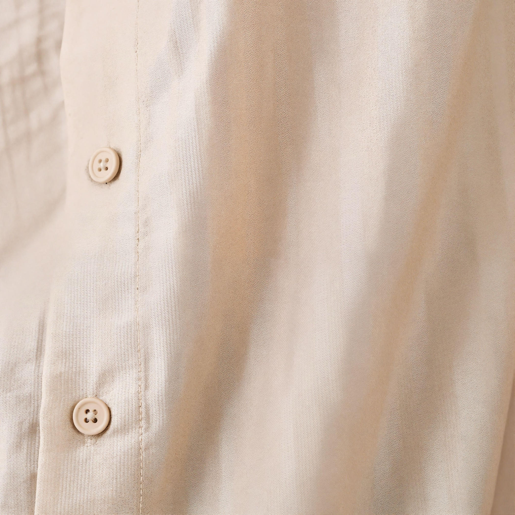 قميص مخطط بقصّة بوكسي وجيب على الصدر من آيكونيك-men-clothing-shirts-image-5