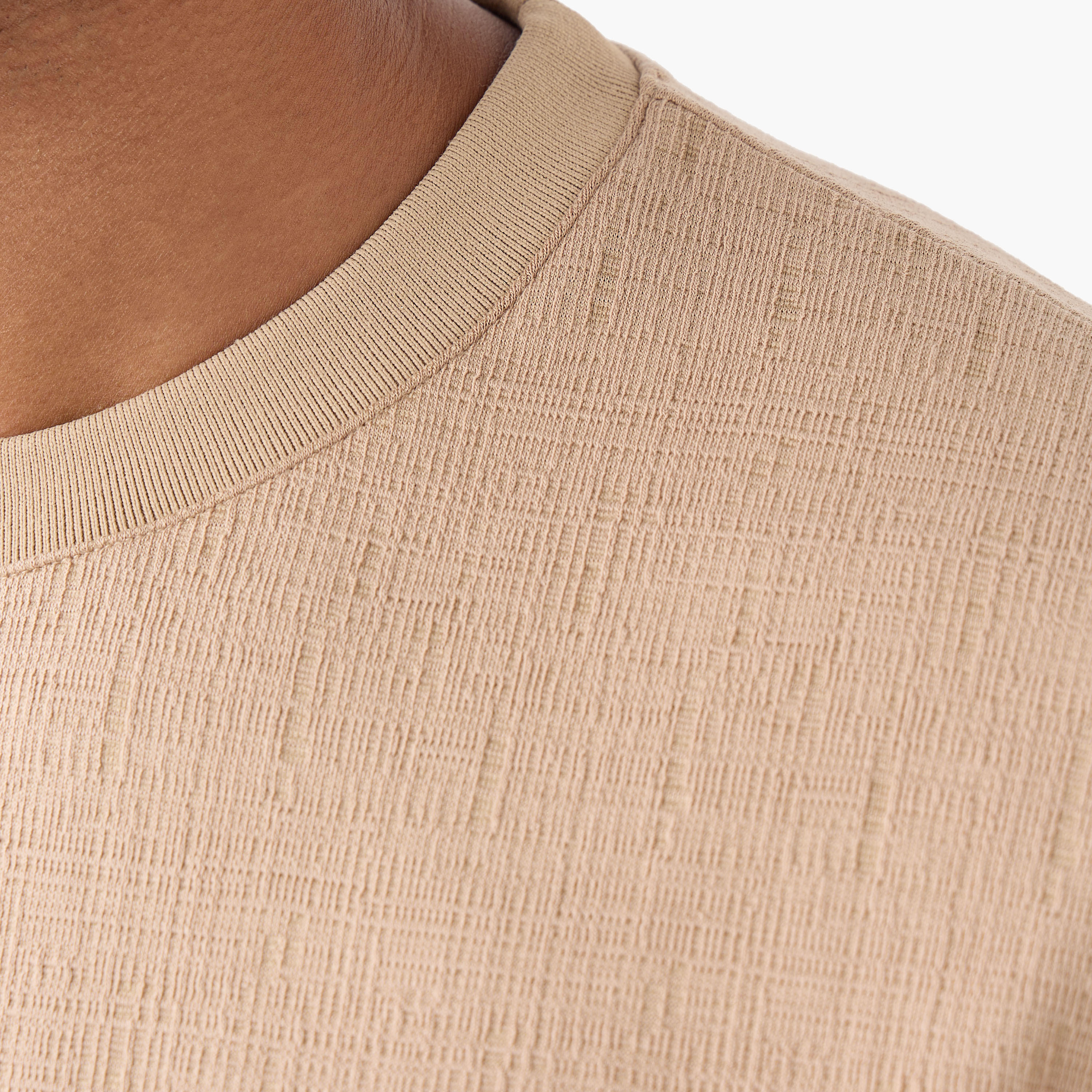 Iconic Relaxed Fit Textured T-shirt-men-clothing-tshirtsandpolos-tshirts-image-5