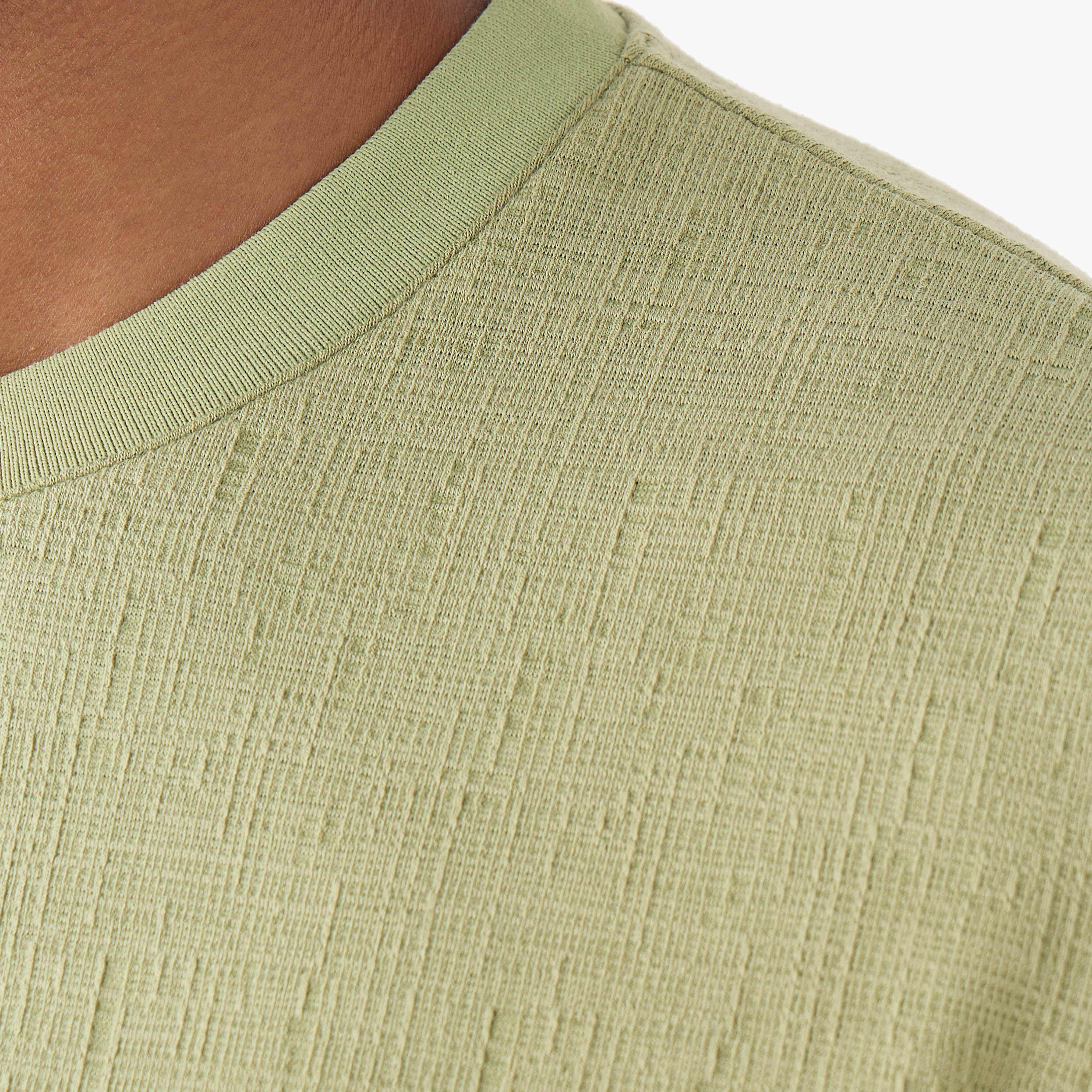 Iconic Relaxed Fit Textured T-shirt-men-clothing-tshirtsandpolos-tshirts-image-5