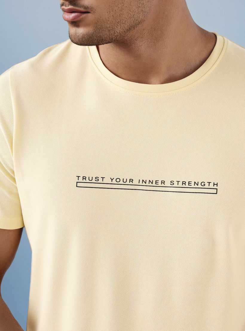 تيشيرت بيكيه بطبعات شعار من آيكونيك-men-clothing-tshirtsandpolos-tshirts-image-4
